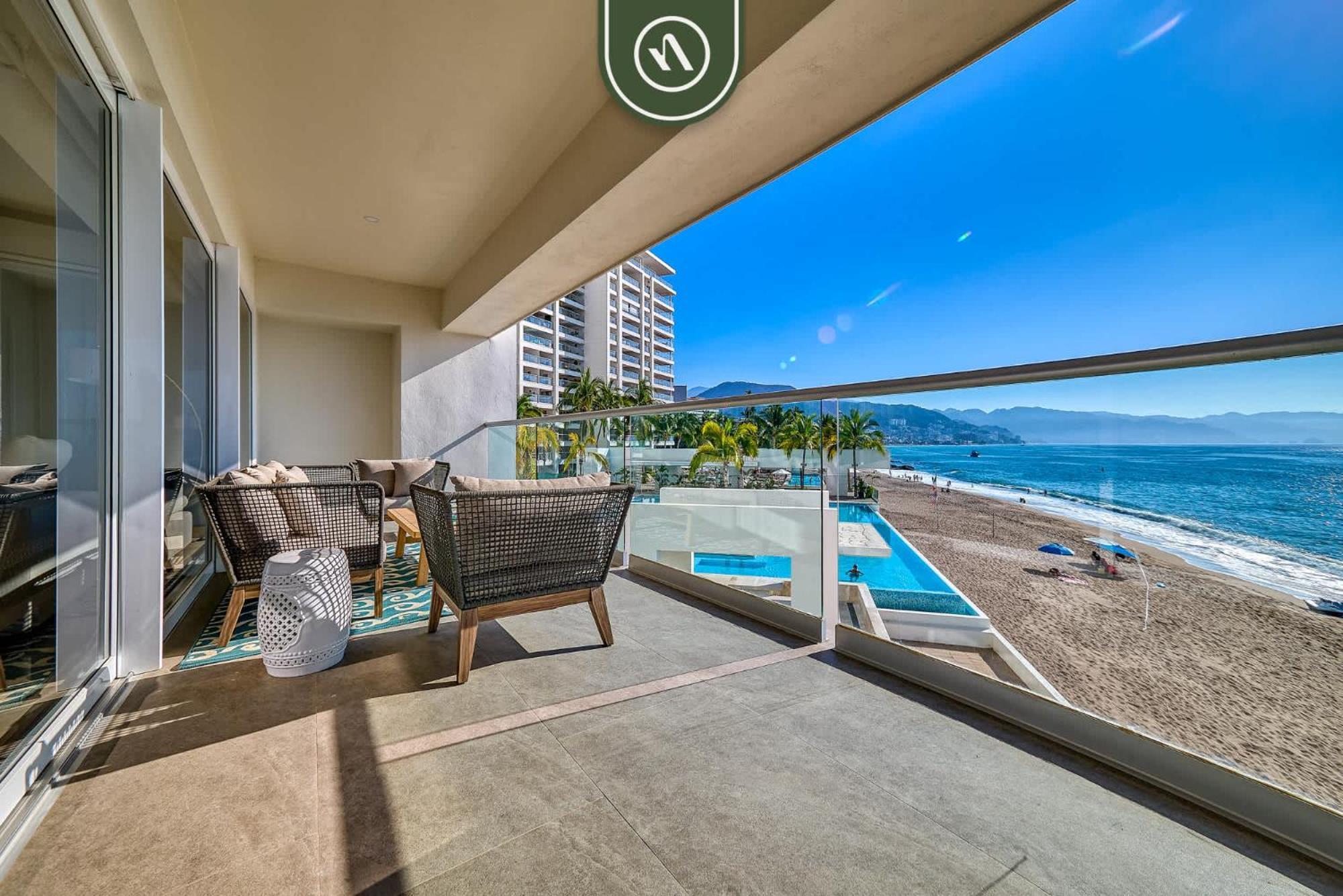 Luxury 4 Bedroom Right Next To The - Pools Puerto Vallarta