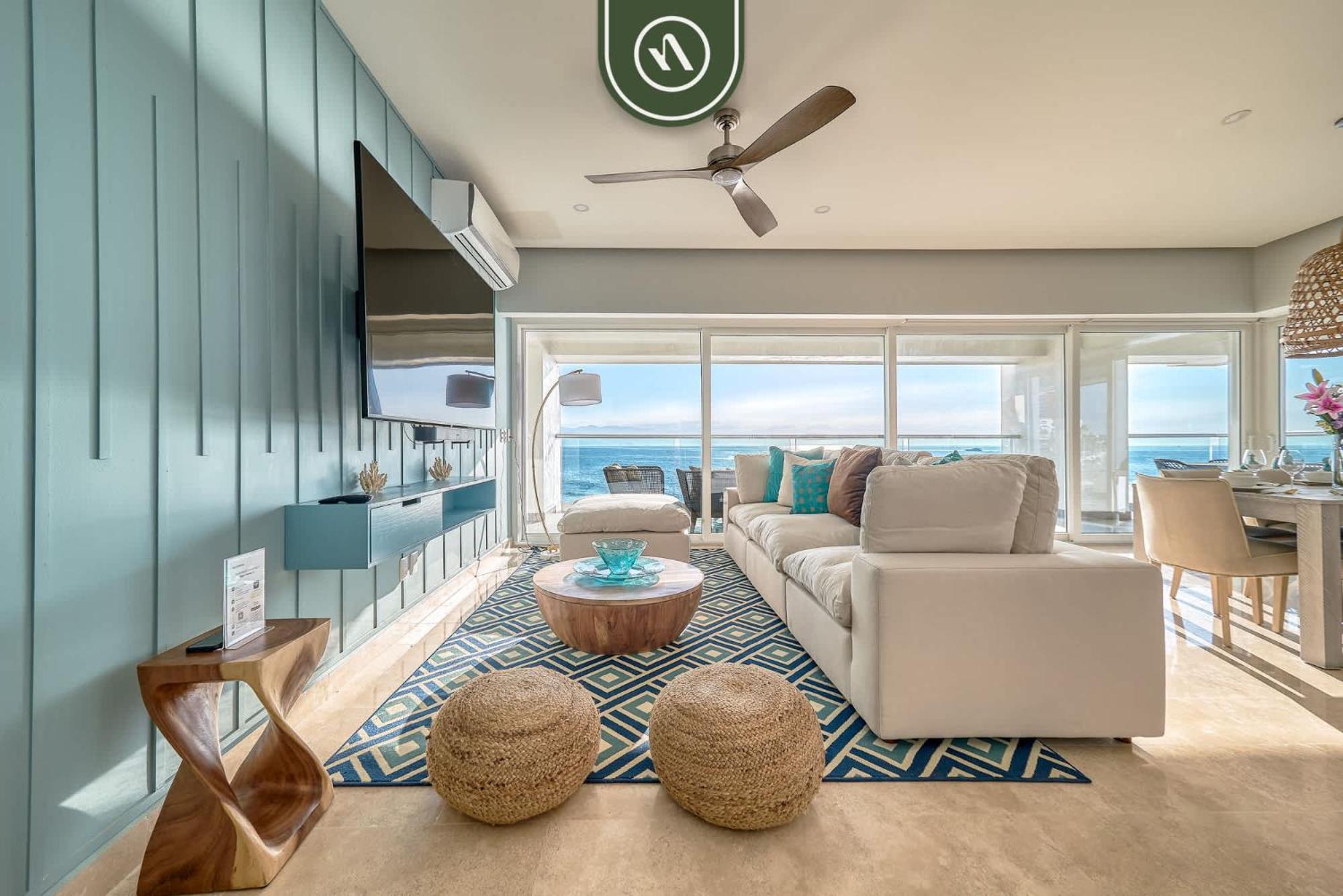 Luxury 4 Bedroom Right Next To The - Pools Apartment