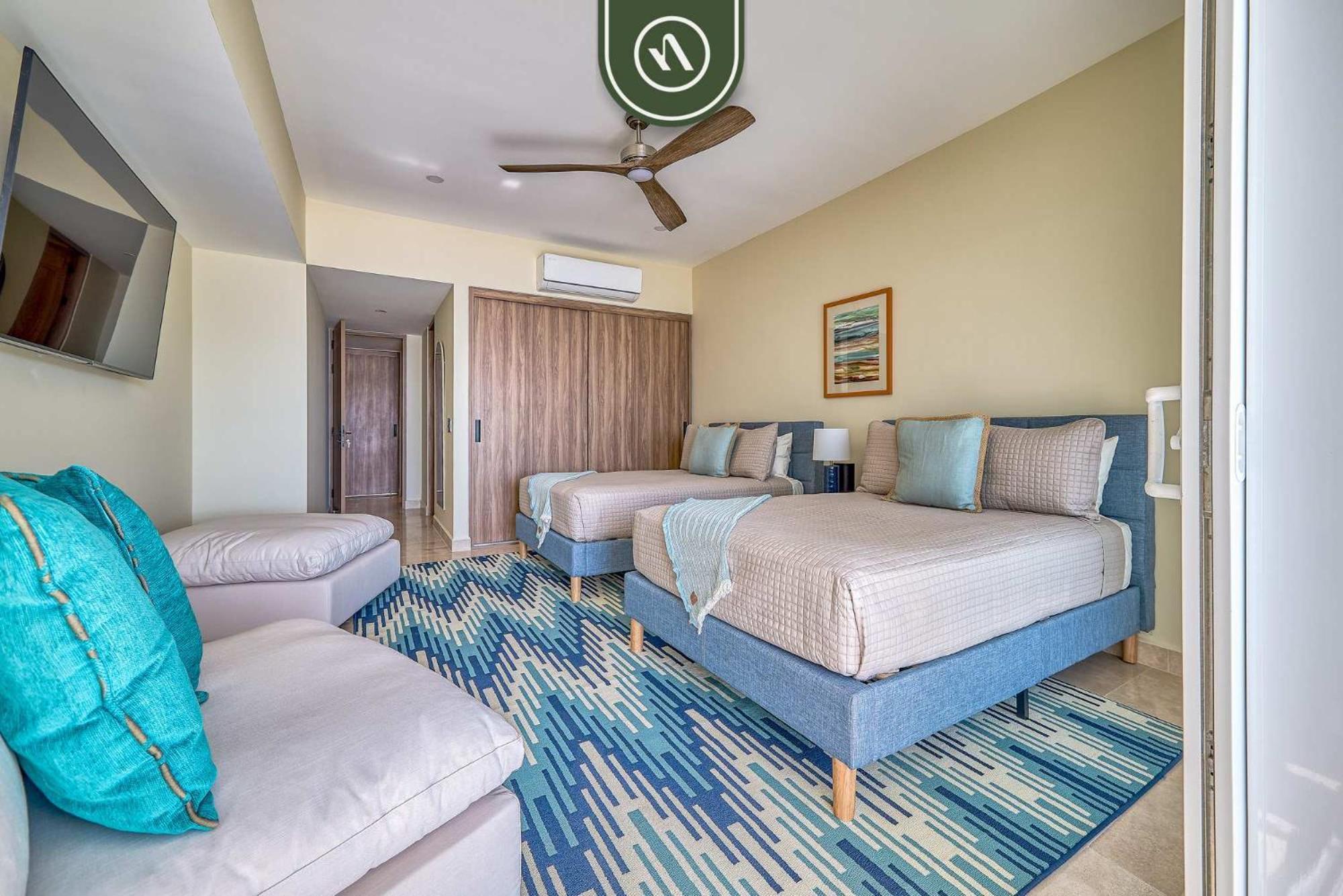 Apartment Luxury 4 Bedroom Right Next To The - Pools
