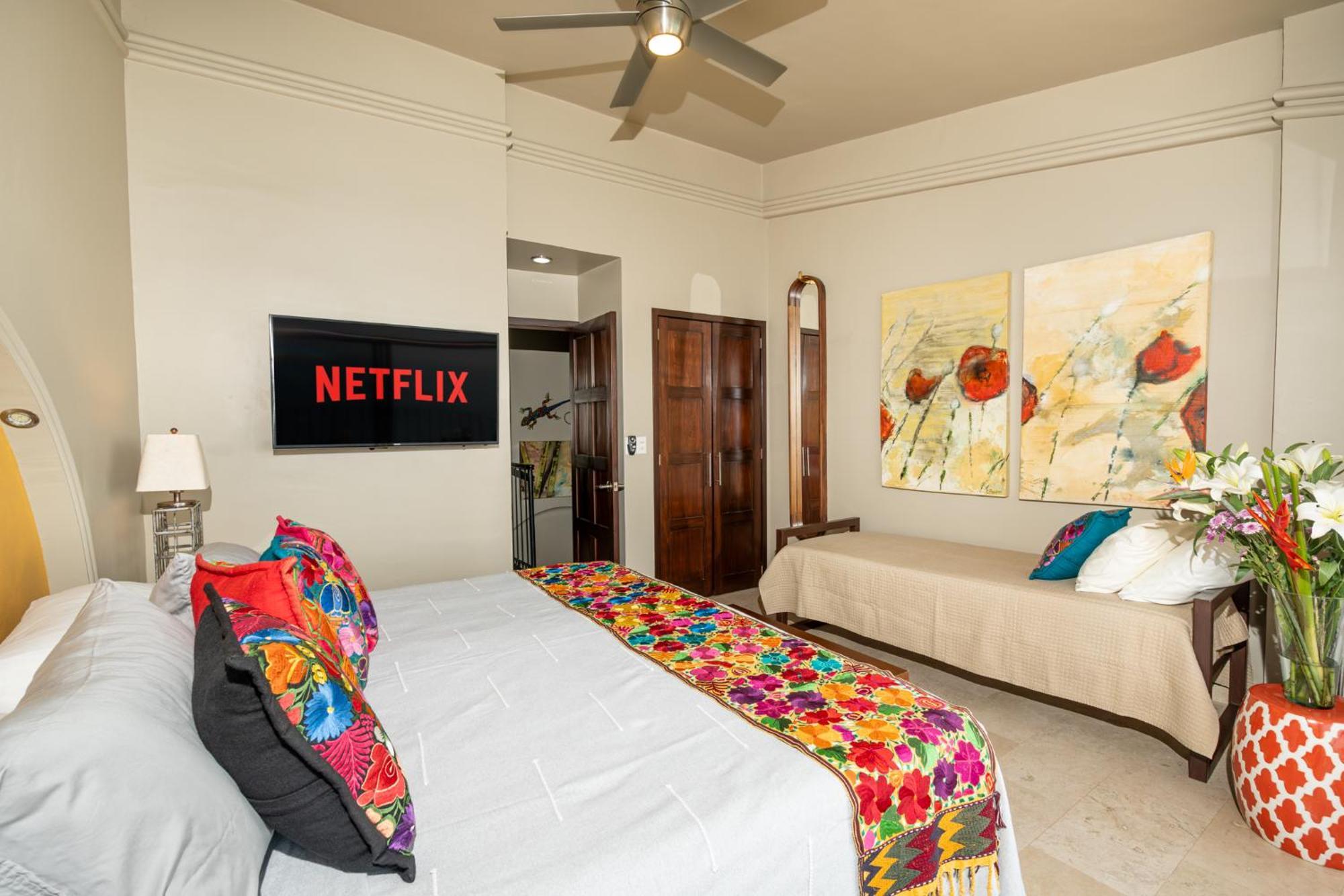 Apartamento Ocean Front Penthouse Newly Renovated, Sleeps 6, Casa Agua, Girasol Puerto Vallarta