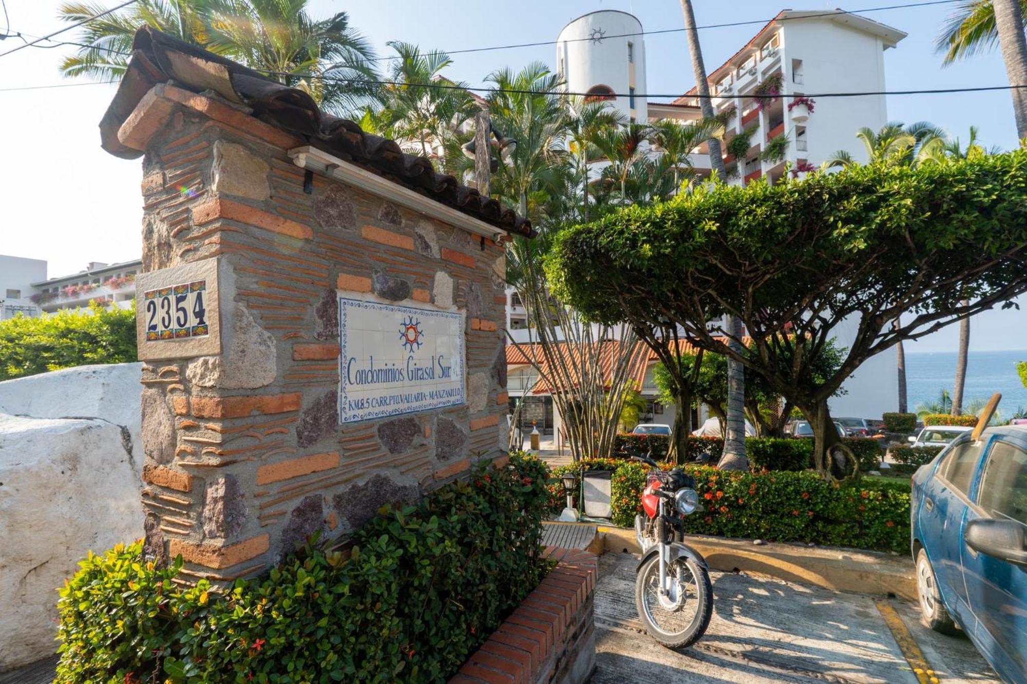 Apartamento Ocean Front Penthouse Newly Renovated, Sleeps 6, Casa Agua, Girasol Puerto Vallarta