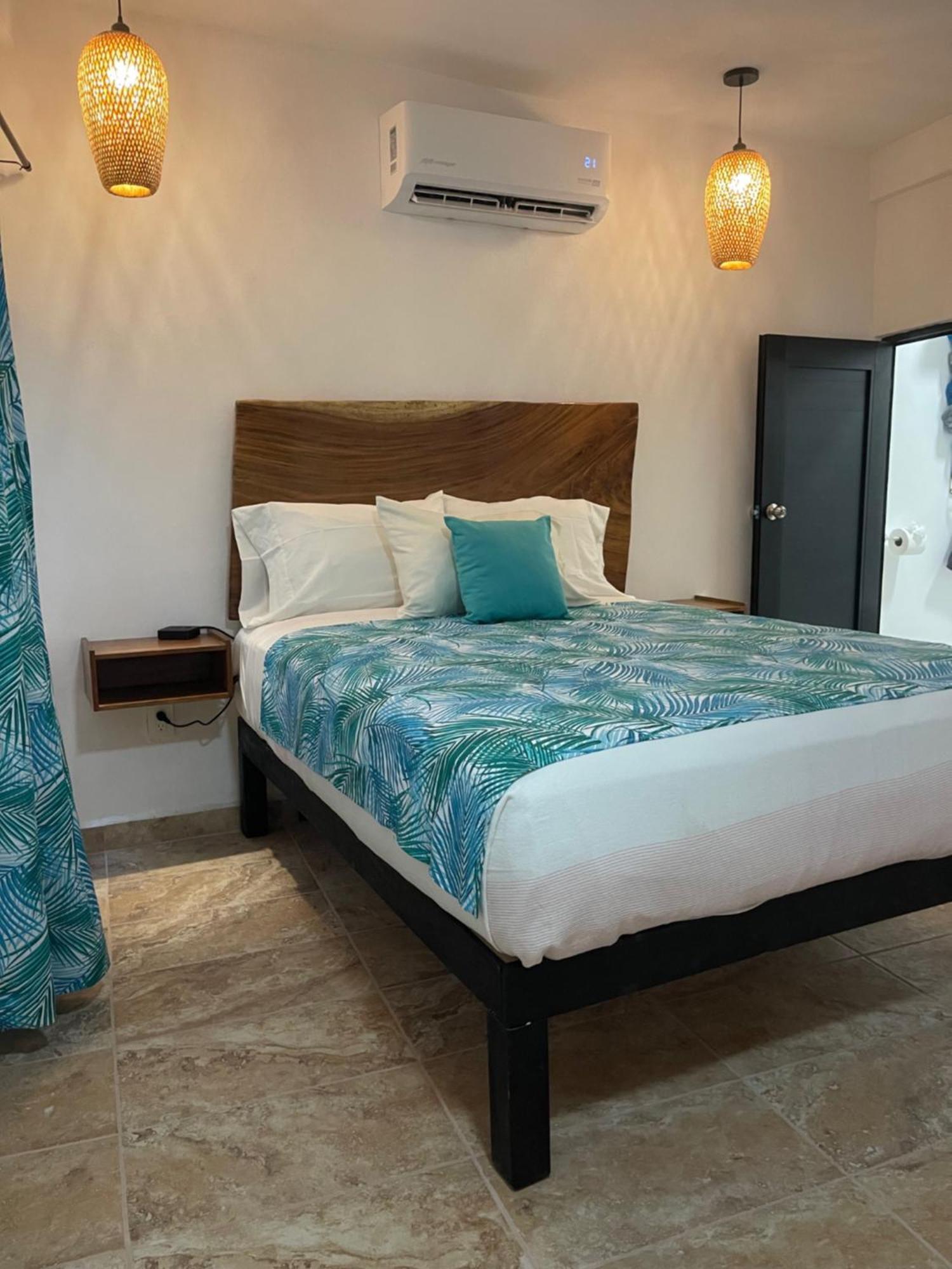 Spanish Moon Pv Apartment