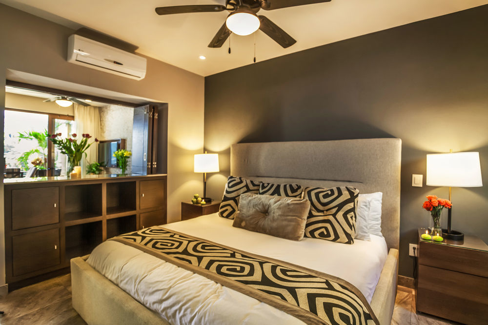 Hotel Pinnacle 220