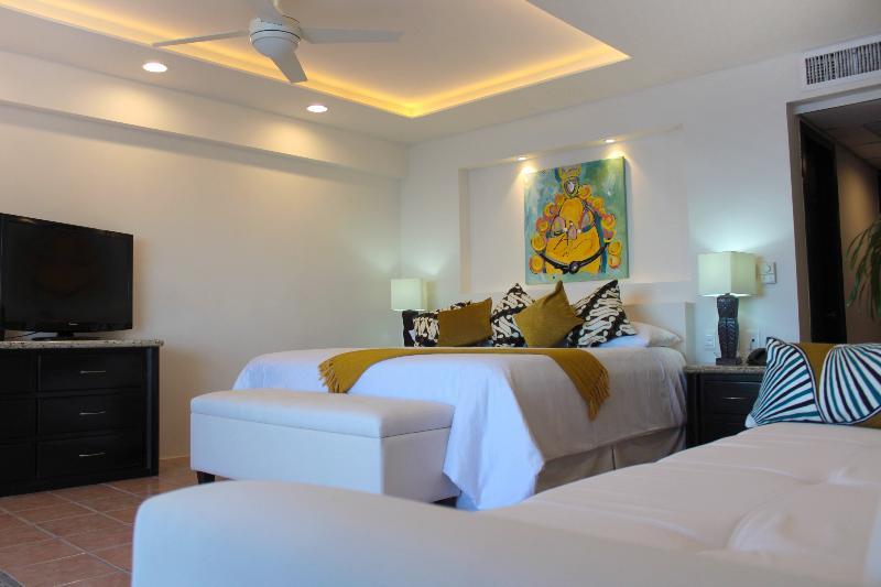 Hotel Delfin Puerto Vallarta