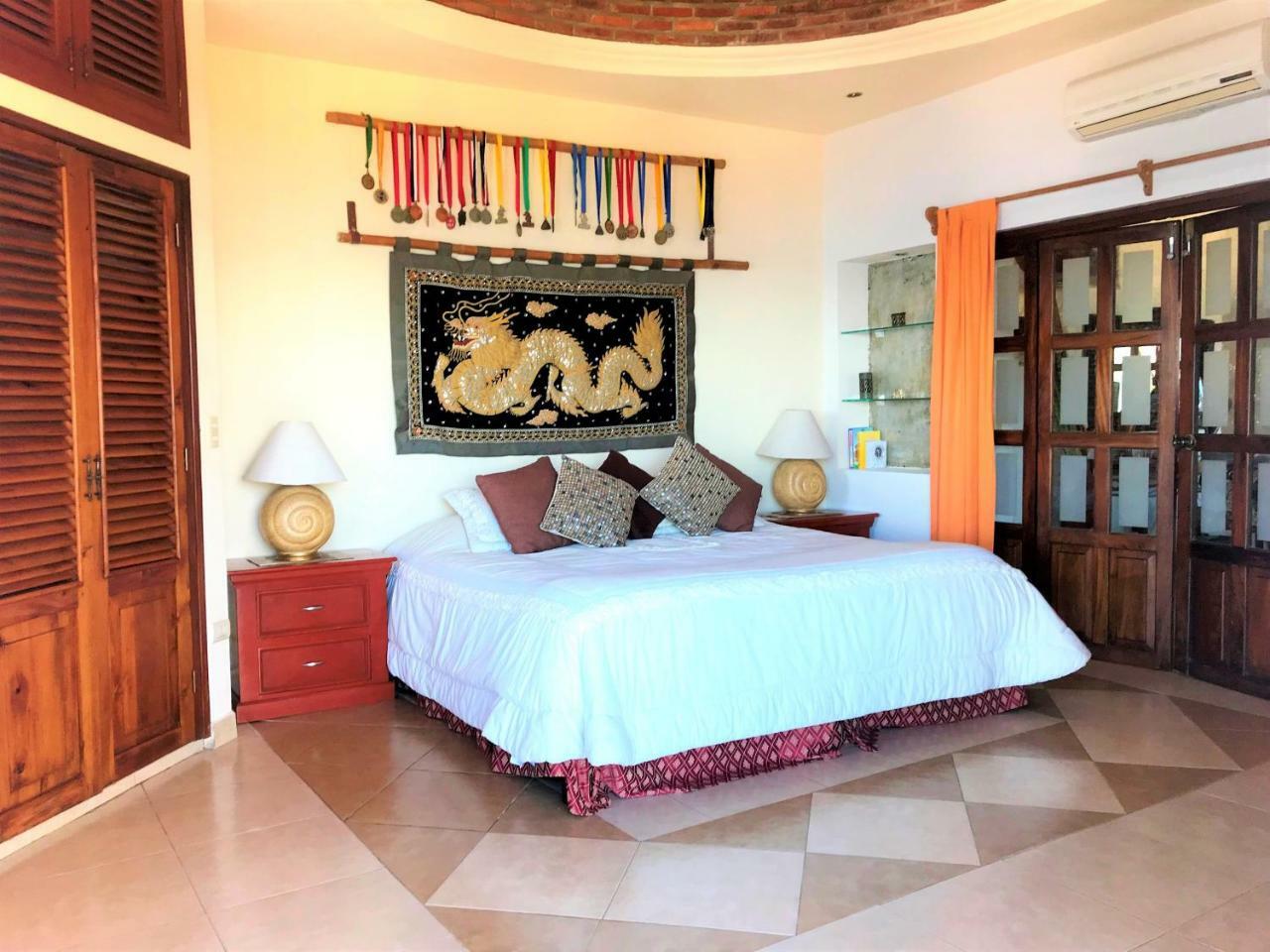 Casa Del Eclipse