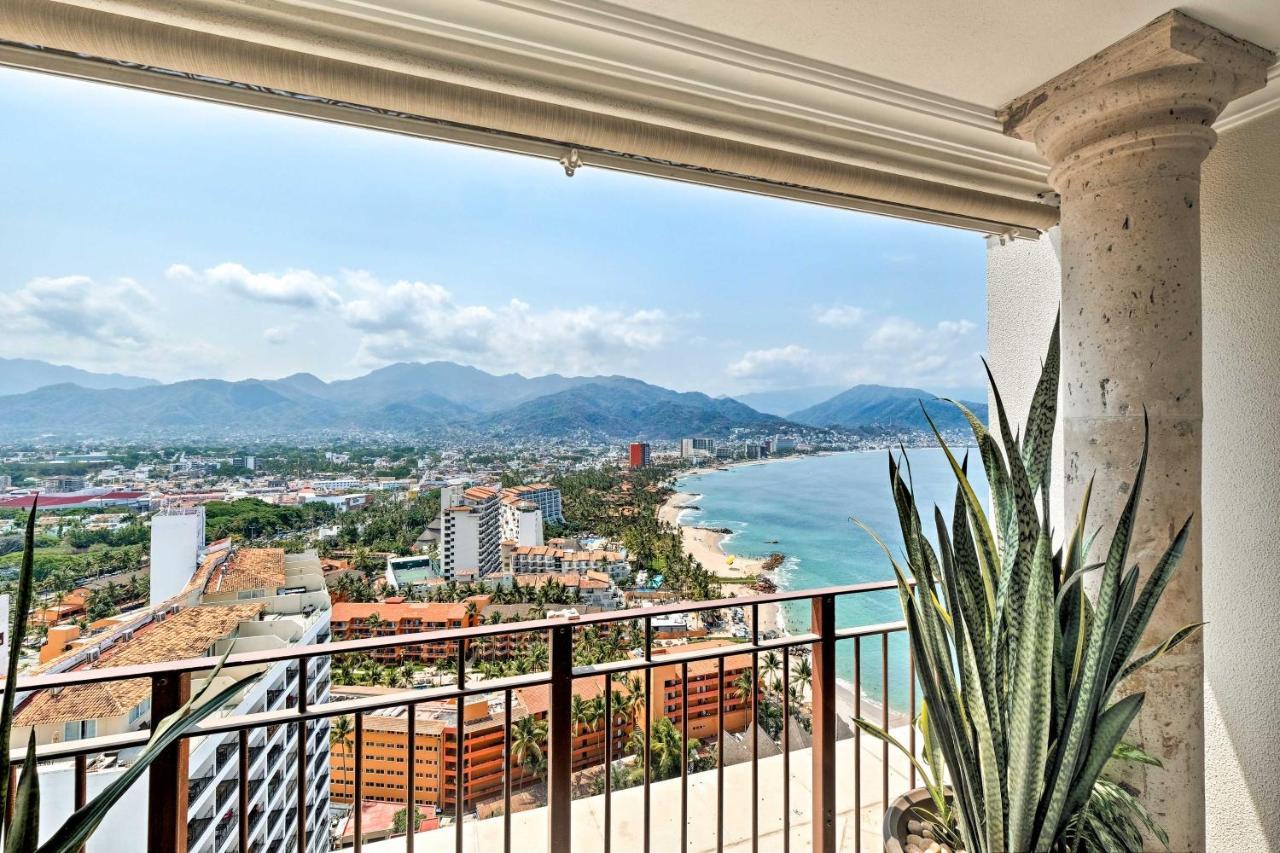 Beachfront With Wraparound Balcony! Puerto Vallarta
