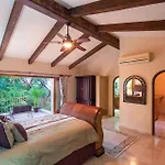 Sea Treasure Villa