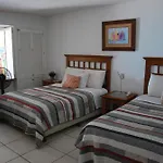 Beachfront Resort Condo beside la Isla Mall