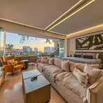 Ocean View Luxury Condo - Walk To The Beach, Clubs And Restaurants