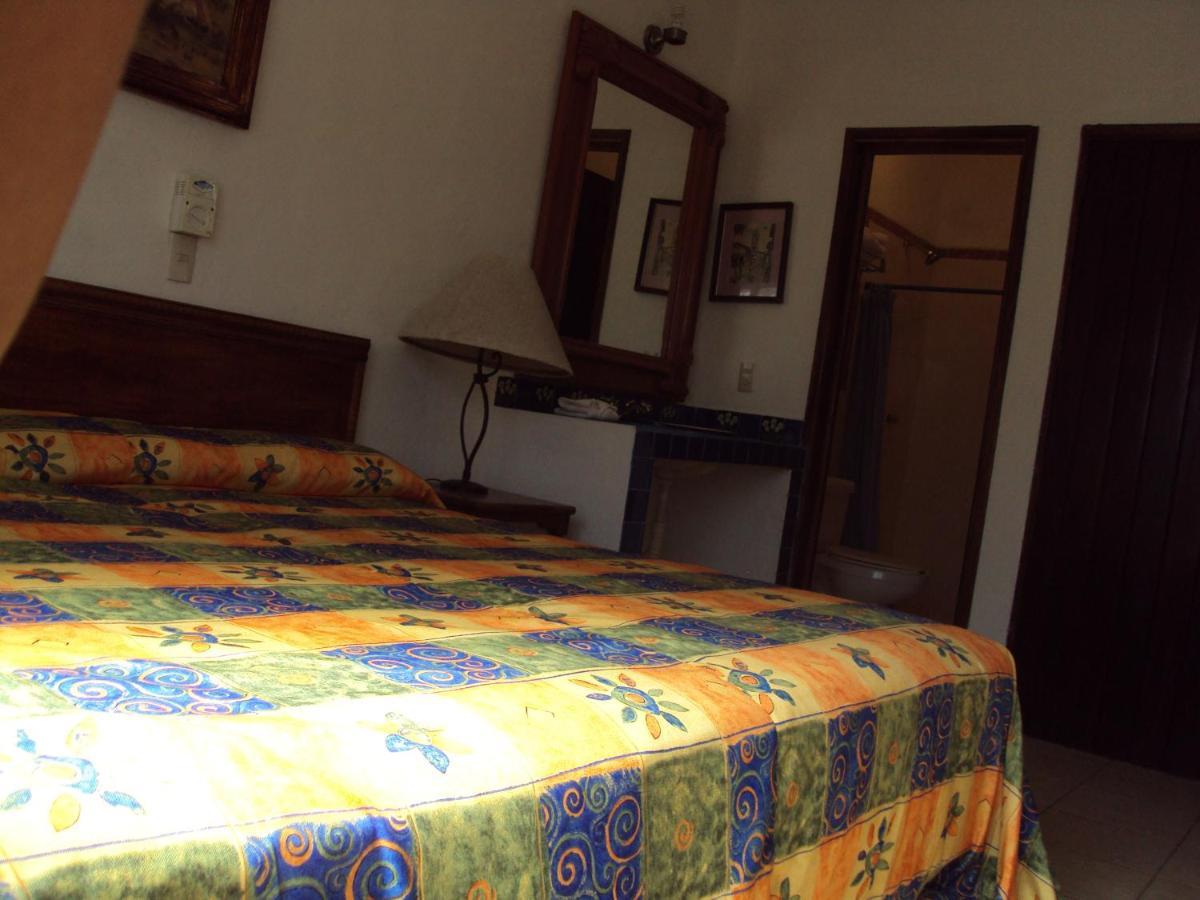 Pensión Vallarta Jr In The Exclusive Zona Romantica