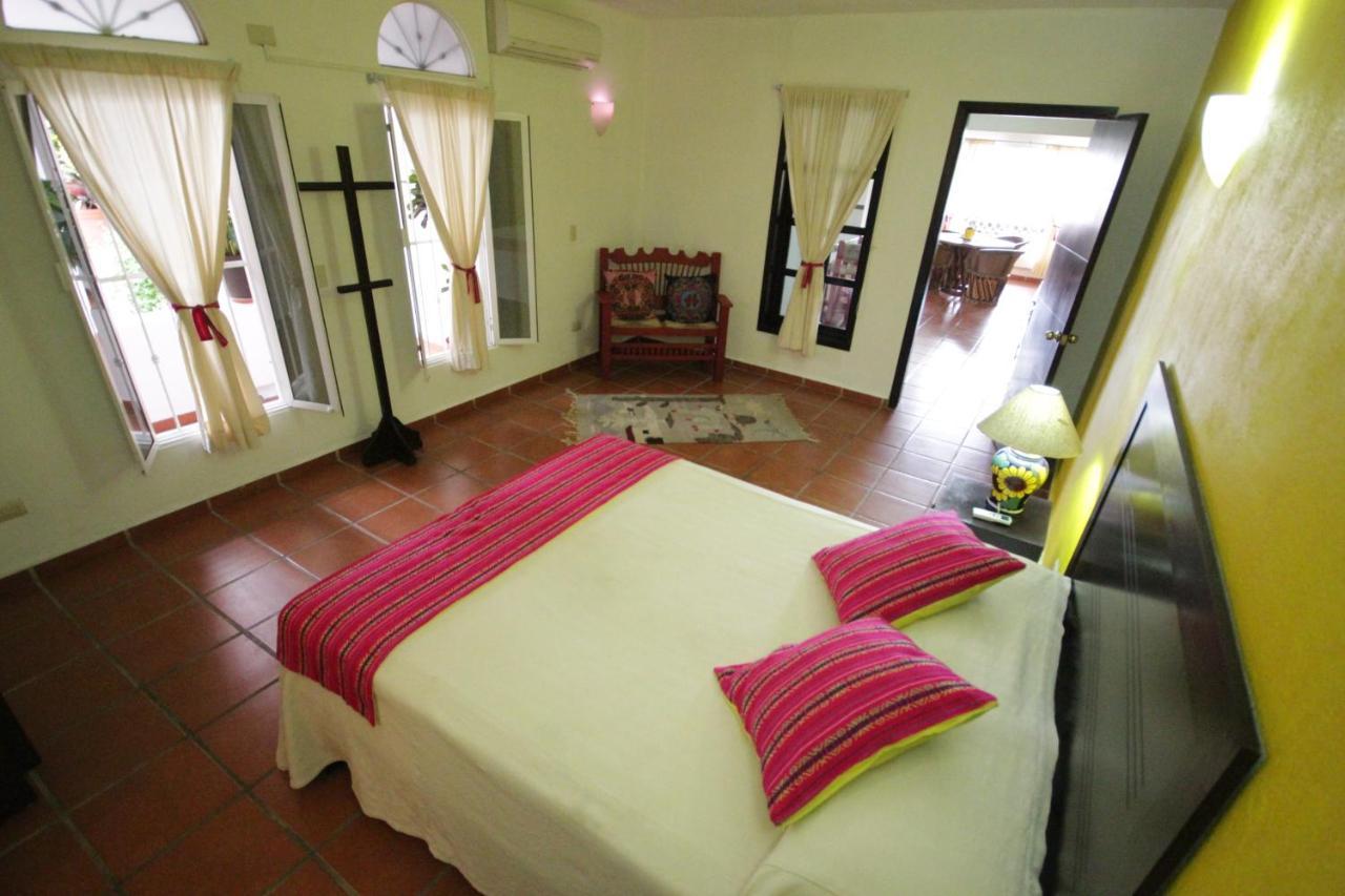 La Iguana Vallarta Lgbt Adults Only - Romantic Zone - Party Clubbing Street Hotel 3*