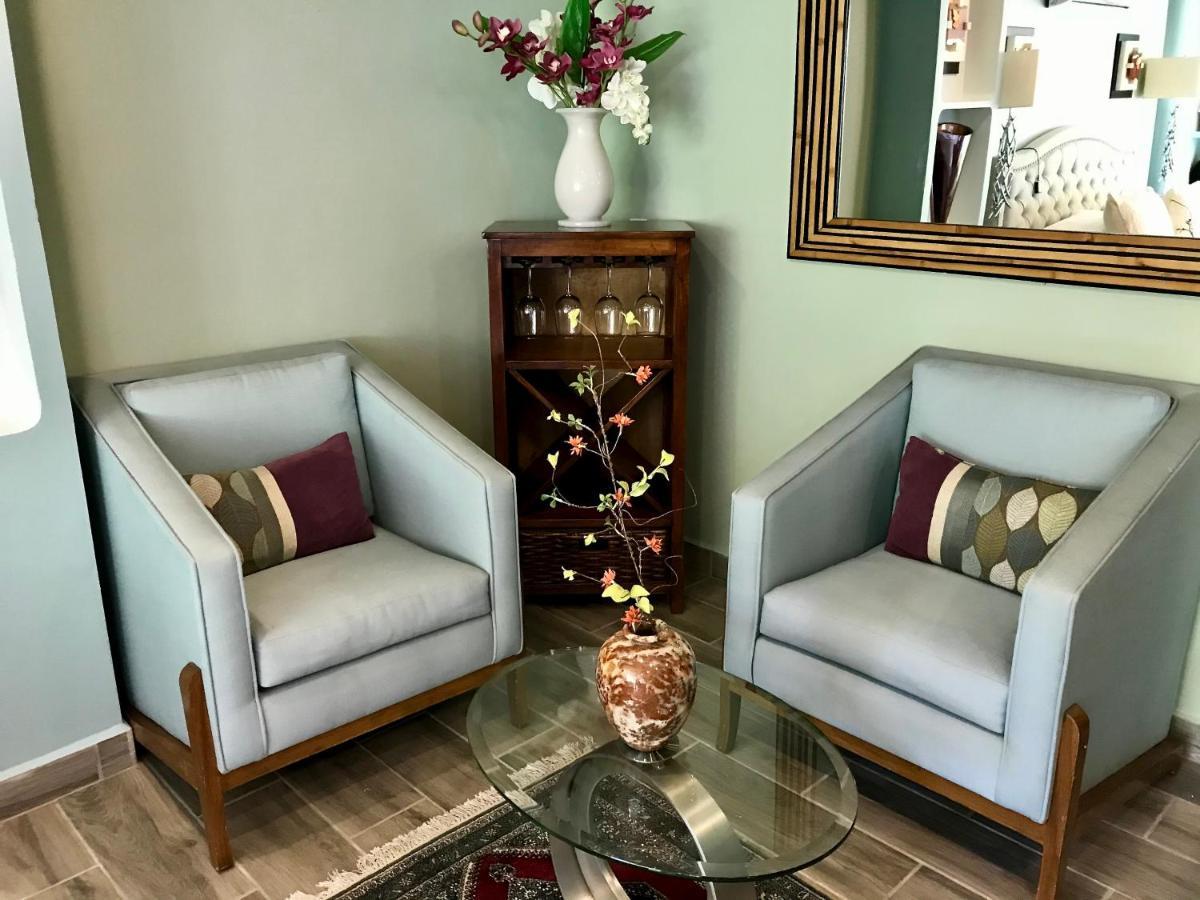 Luxury Ocean Frontage Boutique *