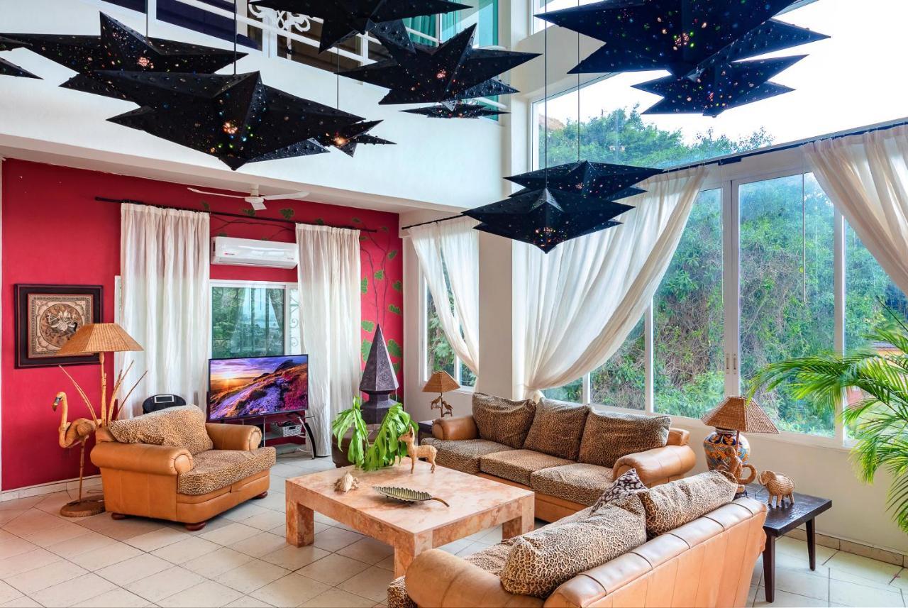 Luxury Rental, Casa Yvonneka *