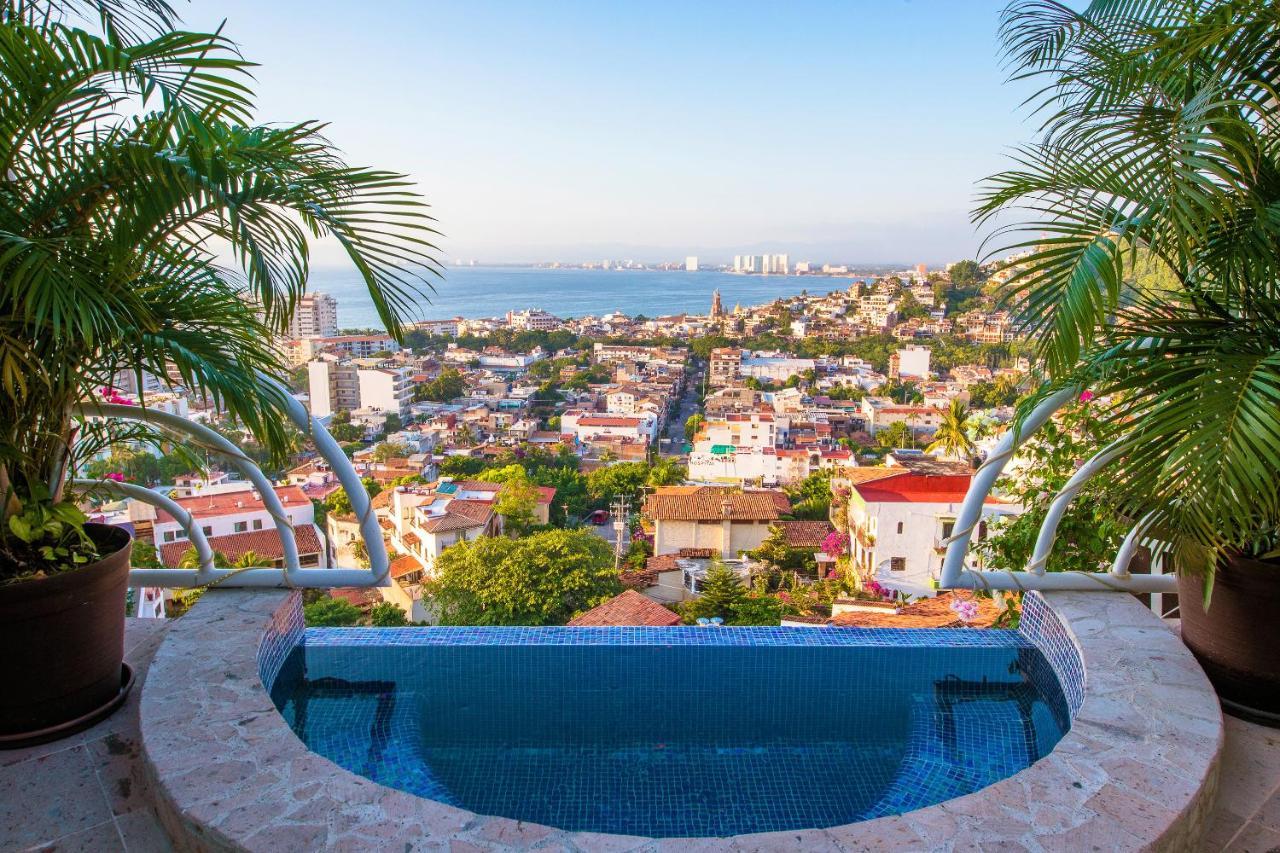 Luxury Rental, Casa Yvonneka *