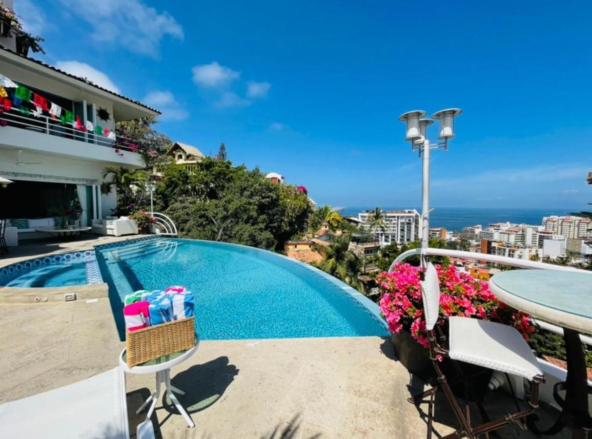 Villa Luxury Rental, Casa Yvonneka