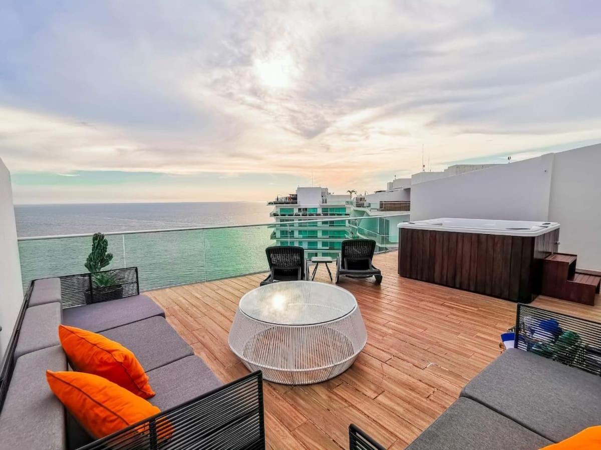 Icon Vallarta- Ph Rooftop With Jacuzzi! Apartamento *