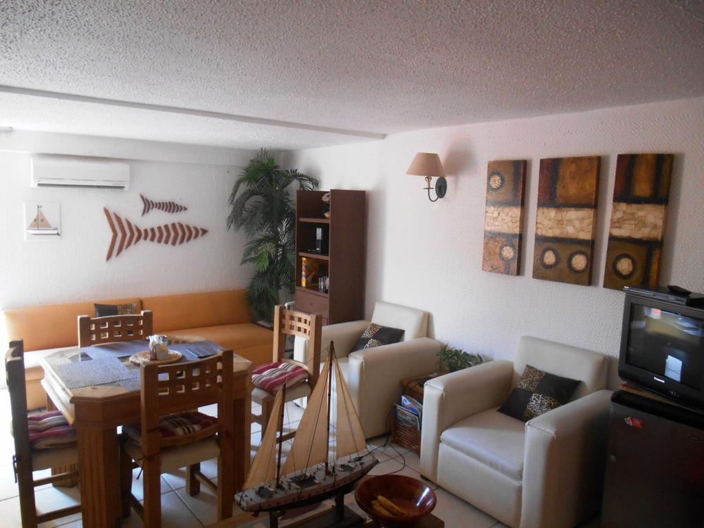 Sea River Tower 132 Apartment