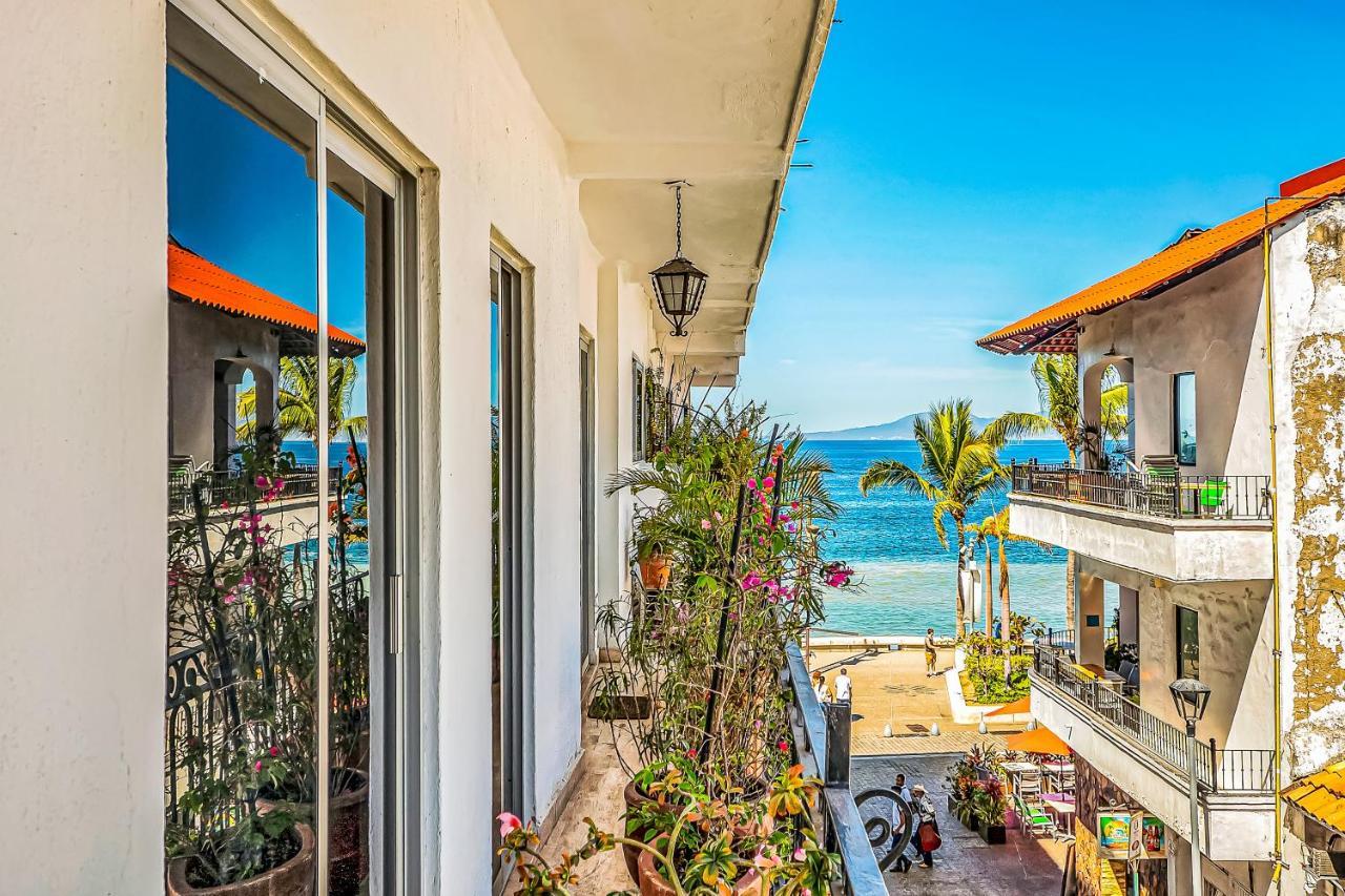 Malecon Side Downtown * Puerto Vallarta