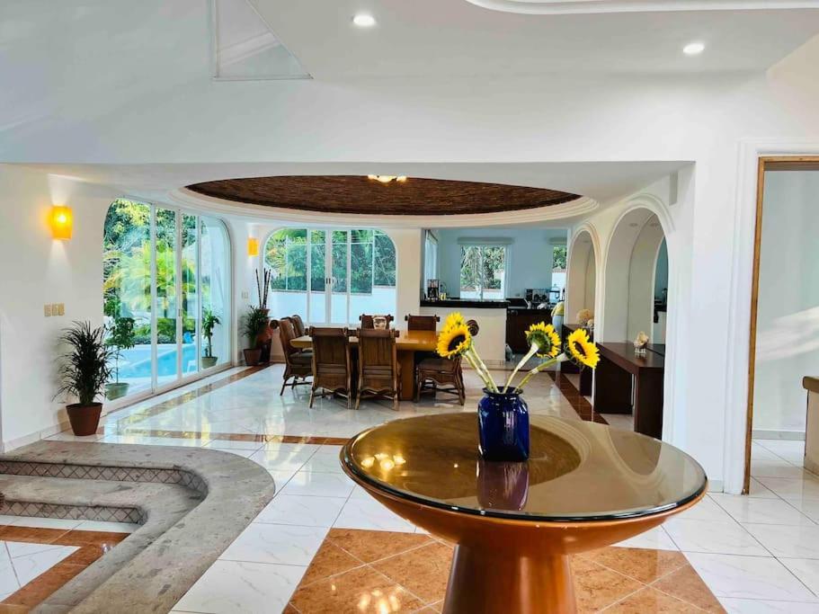 Martha Garza Blanca - Heated Pool, Chef & Full Staff Included Puerto Vallarta