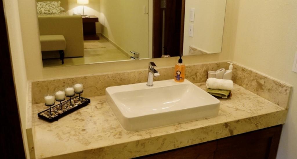 Luxury V177 Romantic Zone