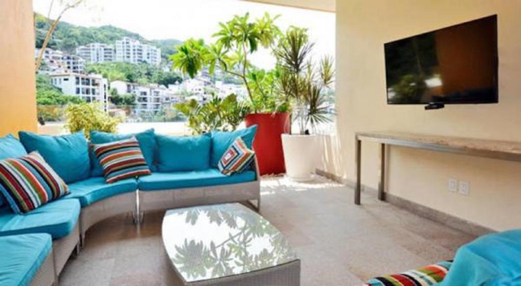 Luxury V177 Romantic Zone