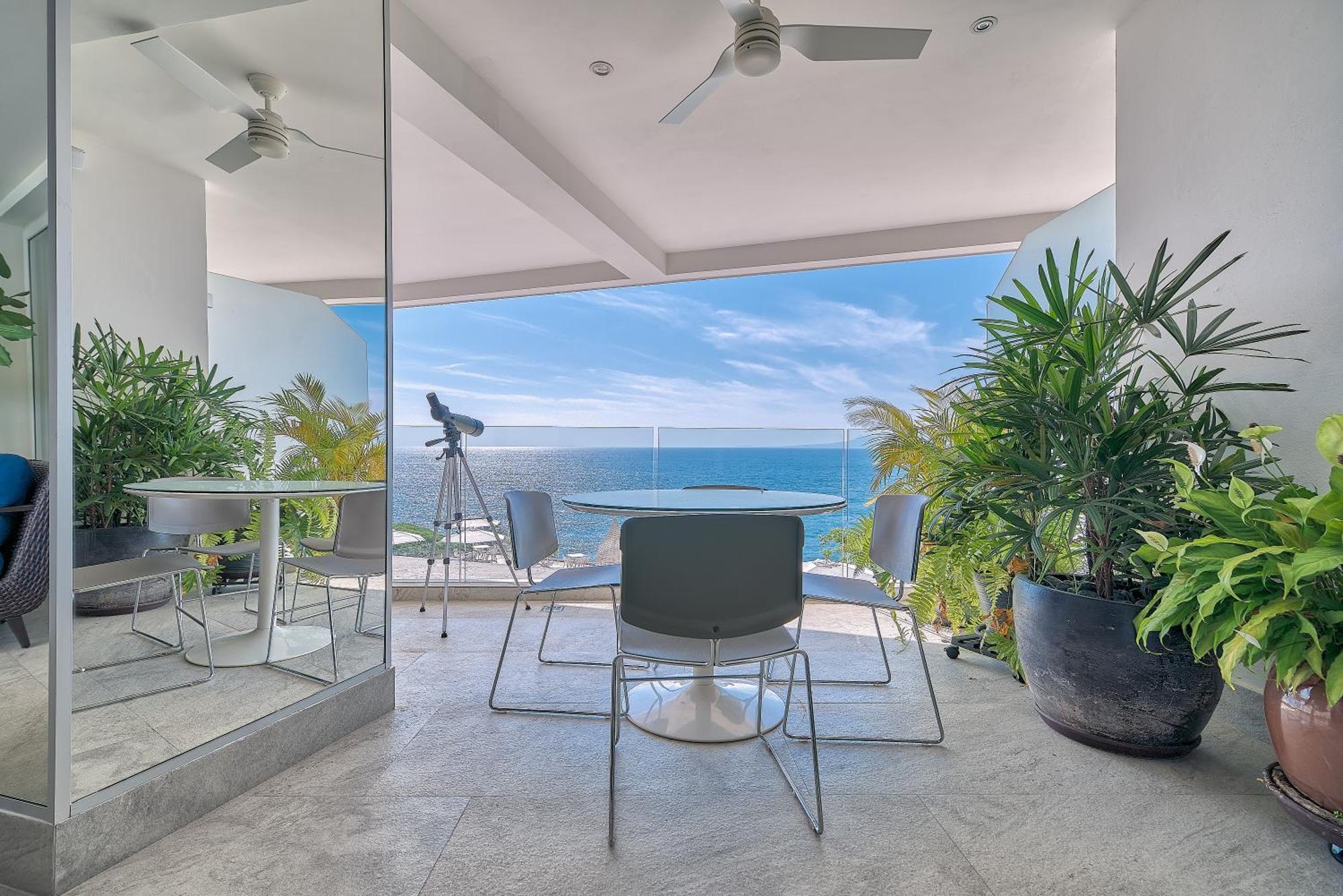 Hotel Maxwell Residences At Indah Puerto Vallarta