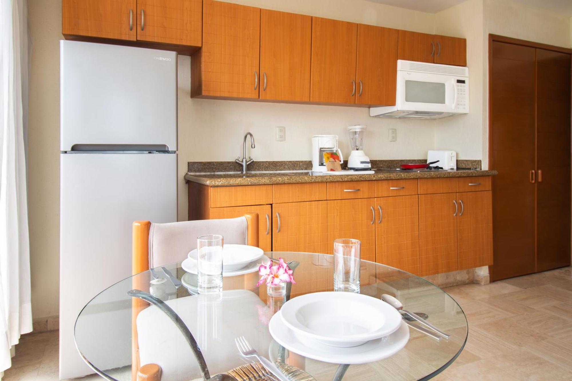Plaza Pelicanos Grand Resort 4*