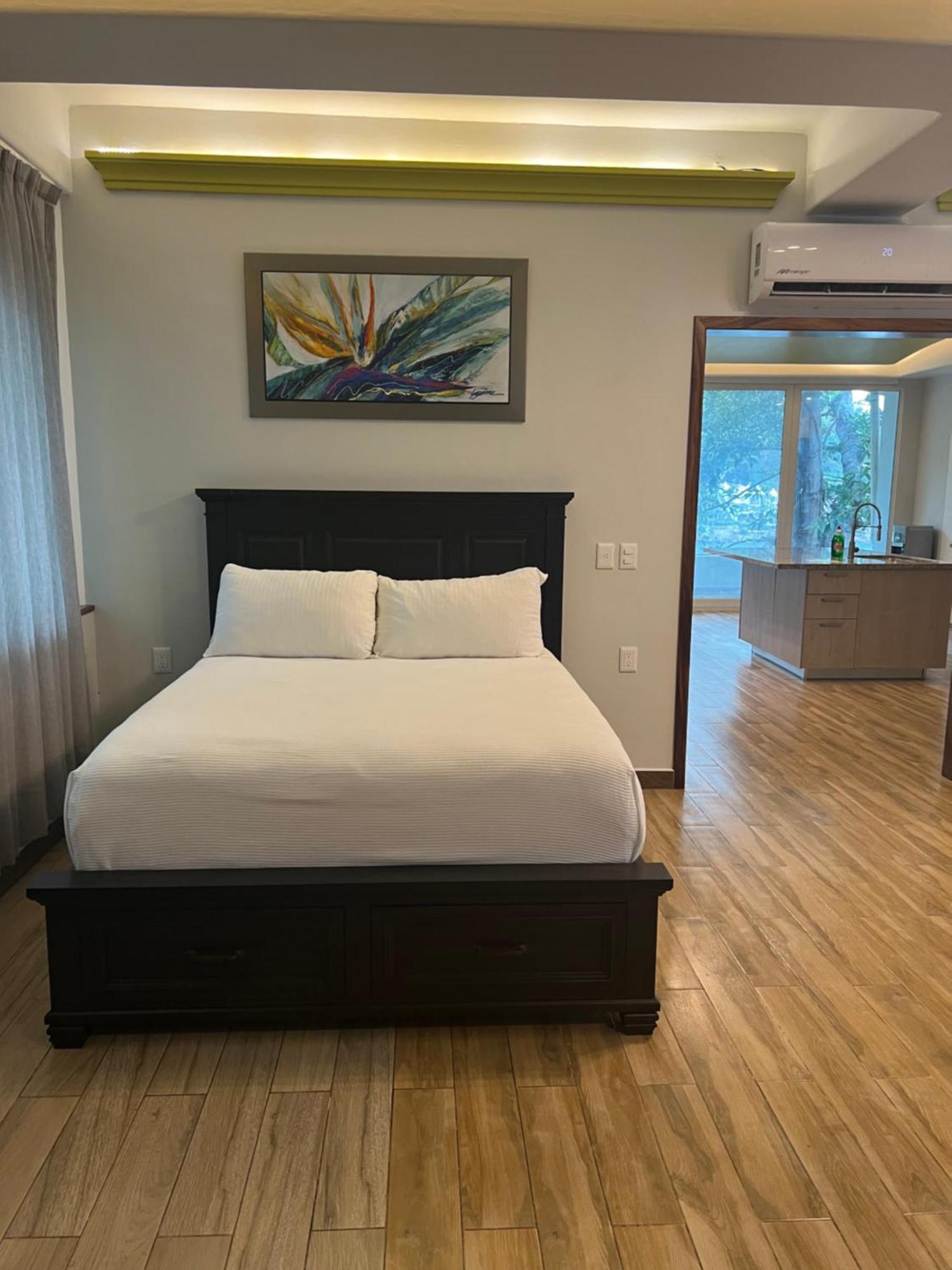 Hotel Luxury Ocean Frontage Boutique *