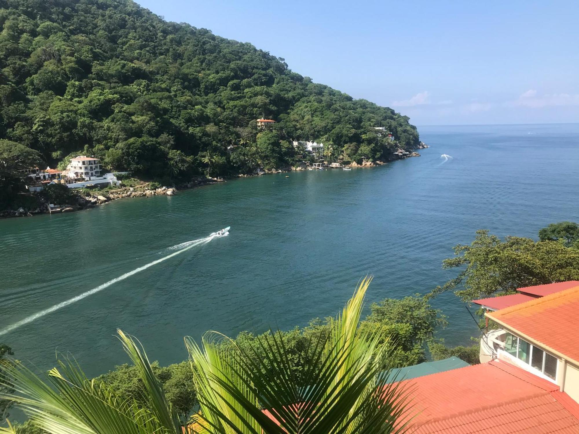 Boca De Tomatlán Luxury Boutique