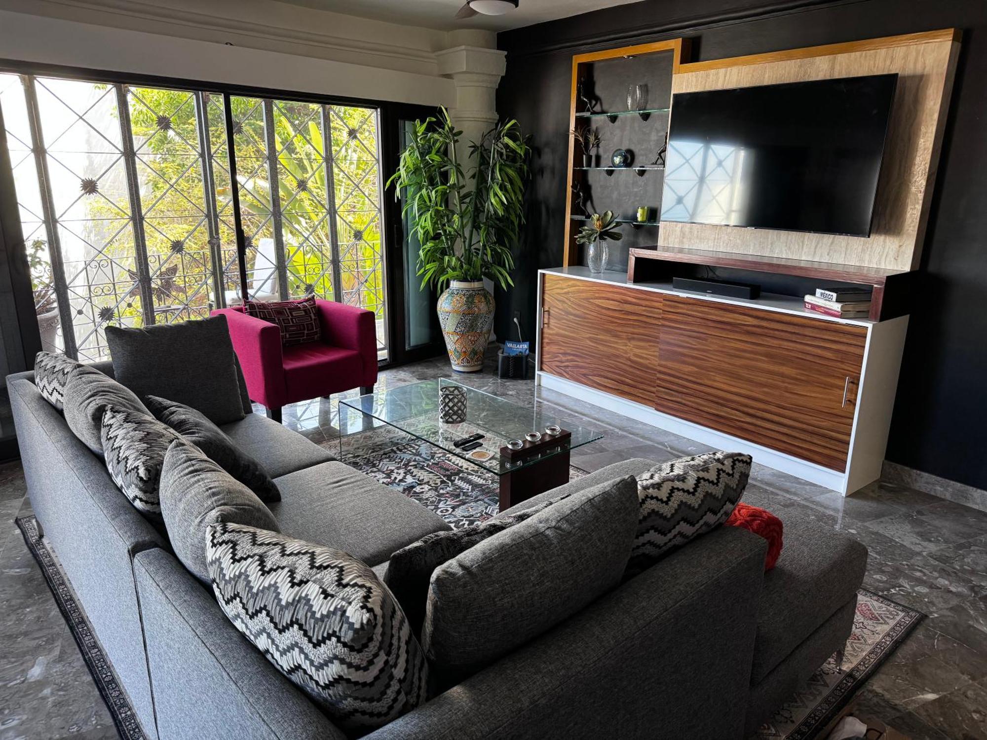 New Listing Zona Romantica, 2bd, 3 Bath Apartment Puerto Vallarta
