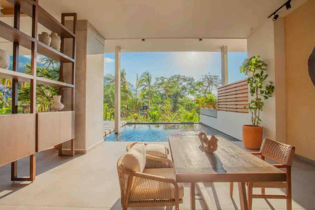 Oasis - Downtown Malecon, With City, Ocean & Mountain Views Apartamento