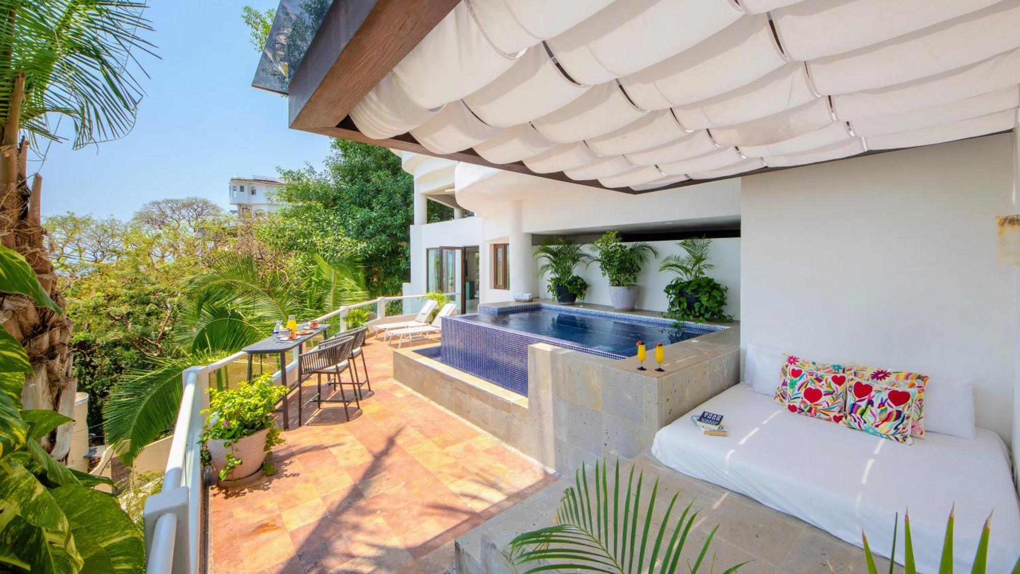 Divina Luxury Boutique - Adults Only Hotel 5*