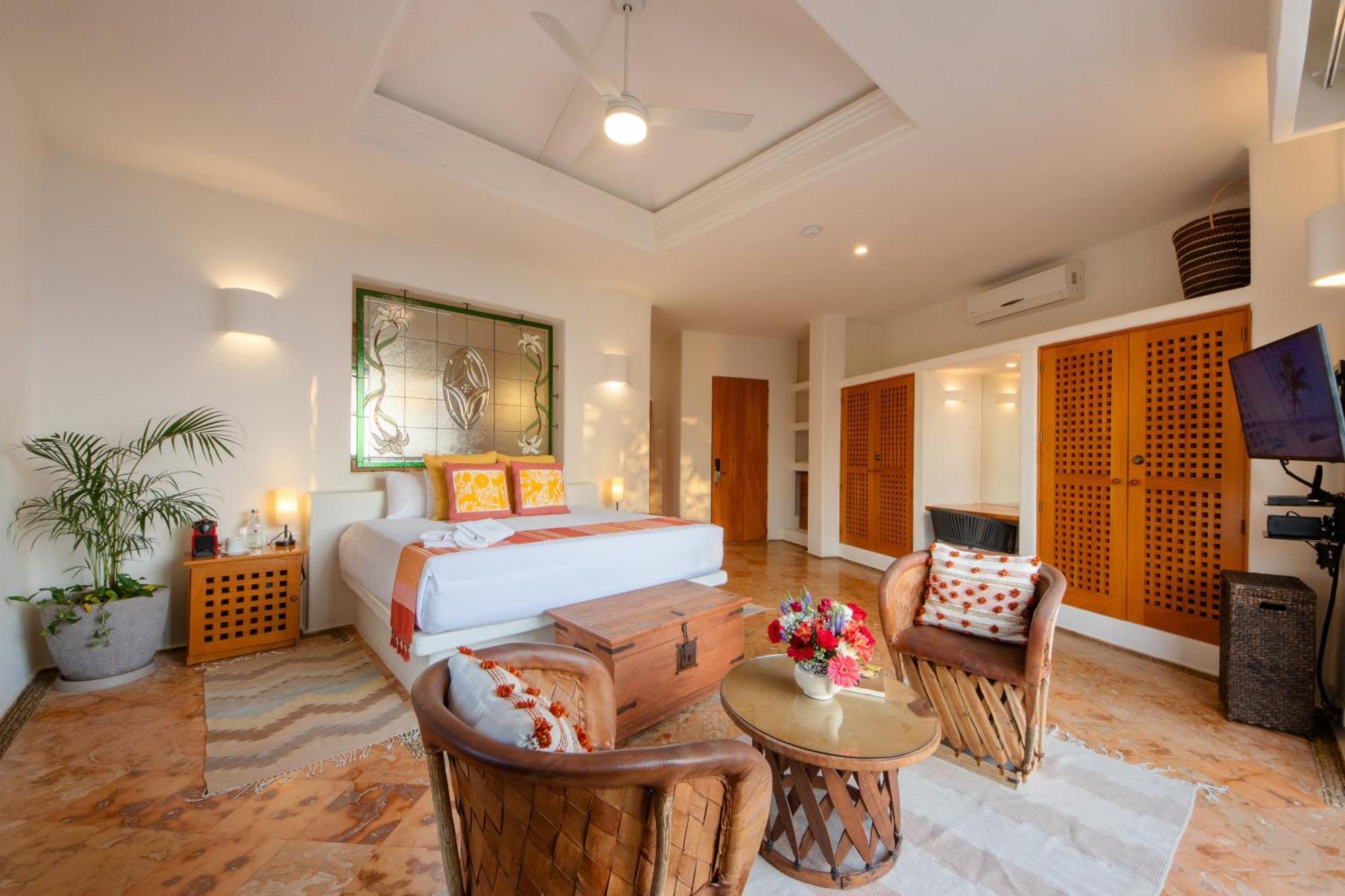 Divina Luxury Boutique - Adults Only Hotel 5*