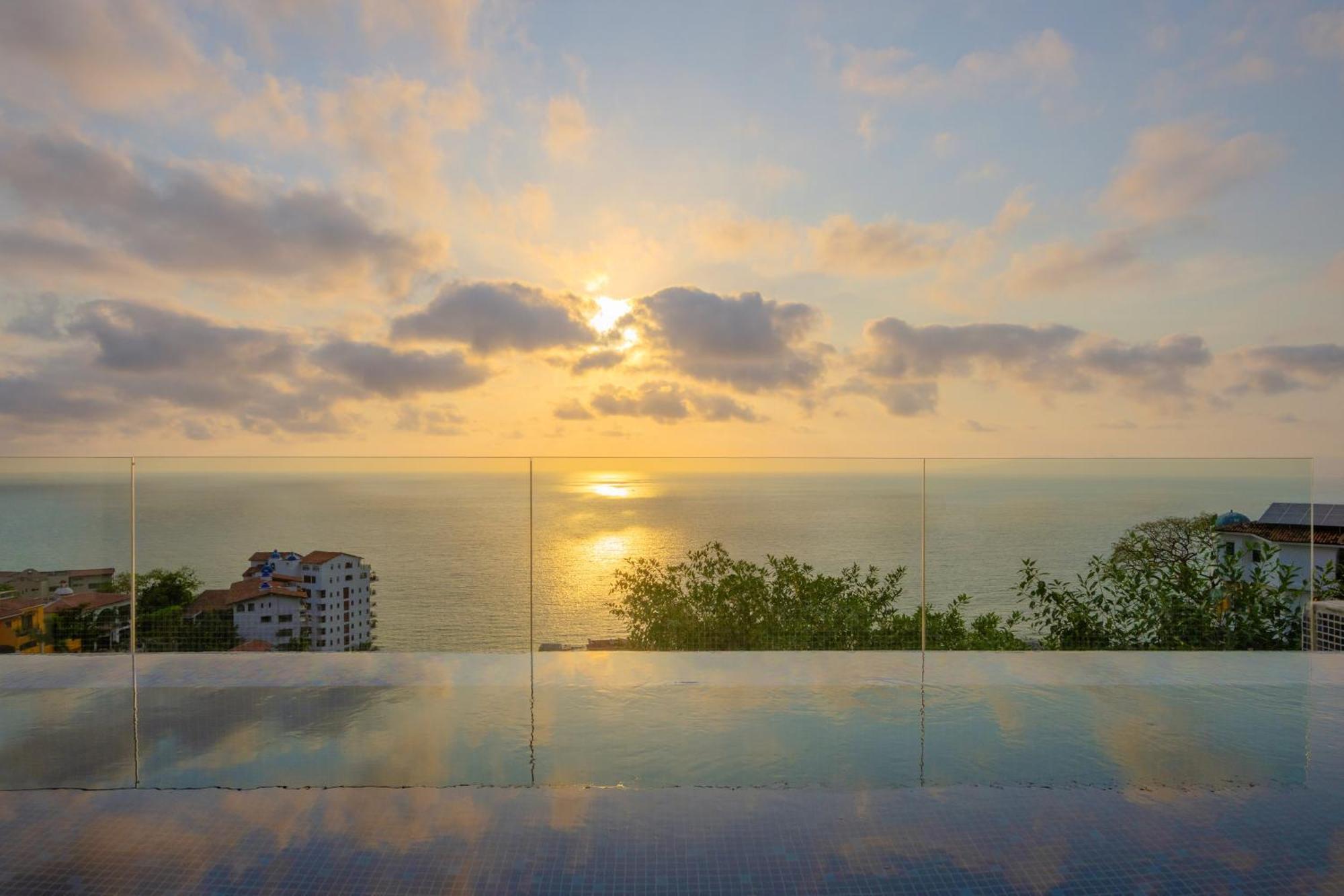 Divina Luxury Boutique - Adults Only 5*