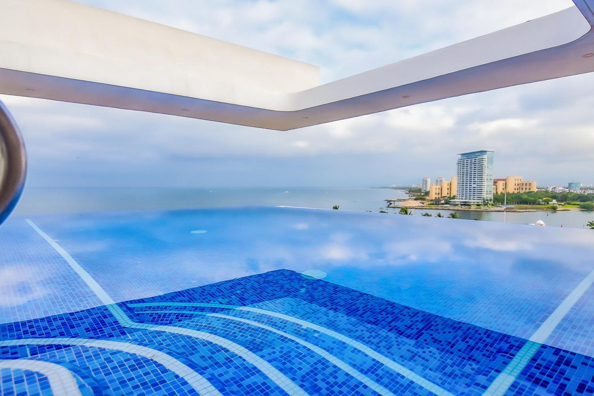 New Roof Pool Hot Tub Lounge Playa De Oro View Holiday home Puerto Vallarta