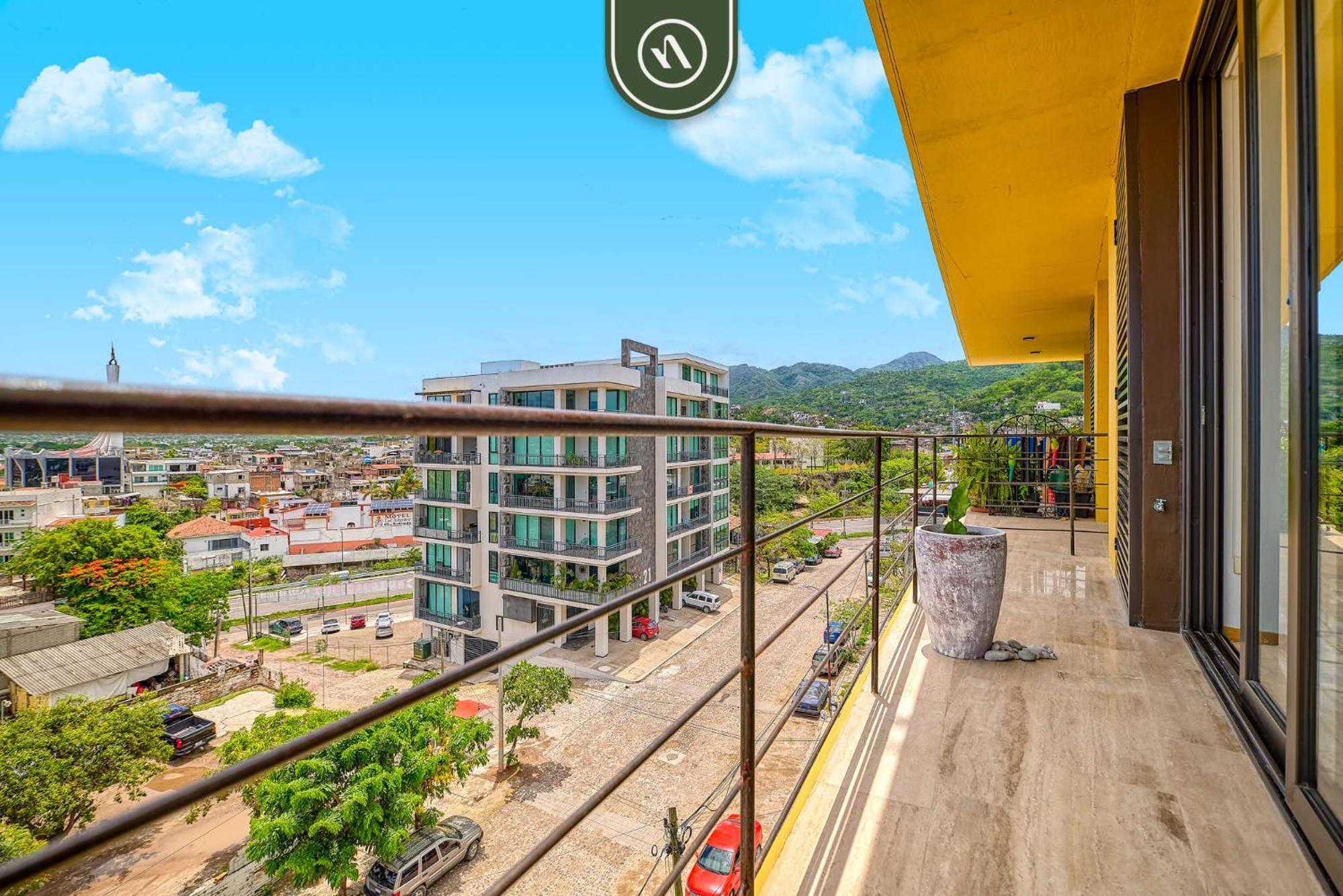 Apartment Brand New 2br Right Next To Center - Pool
