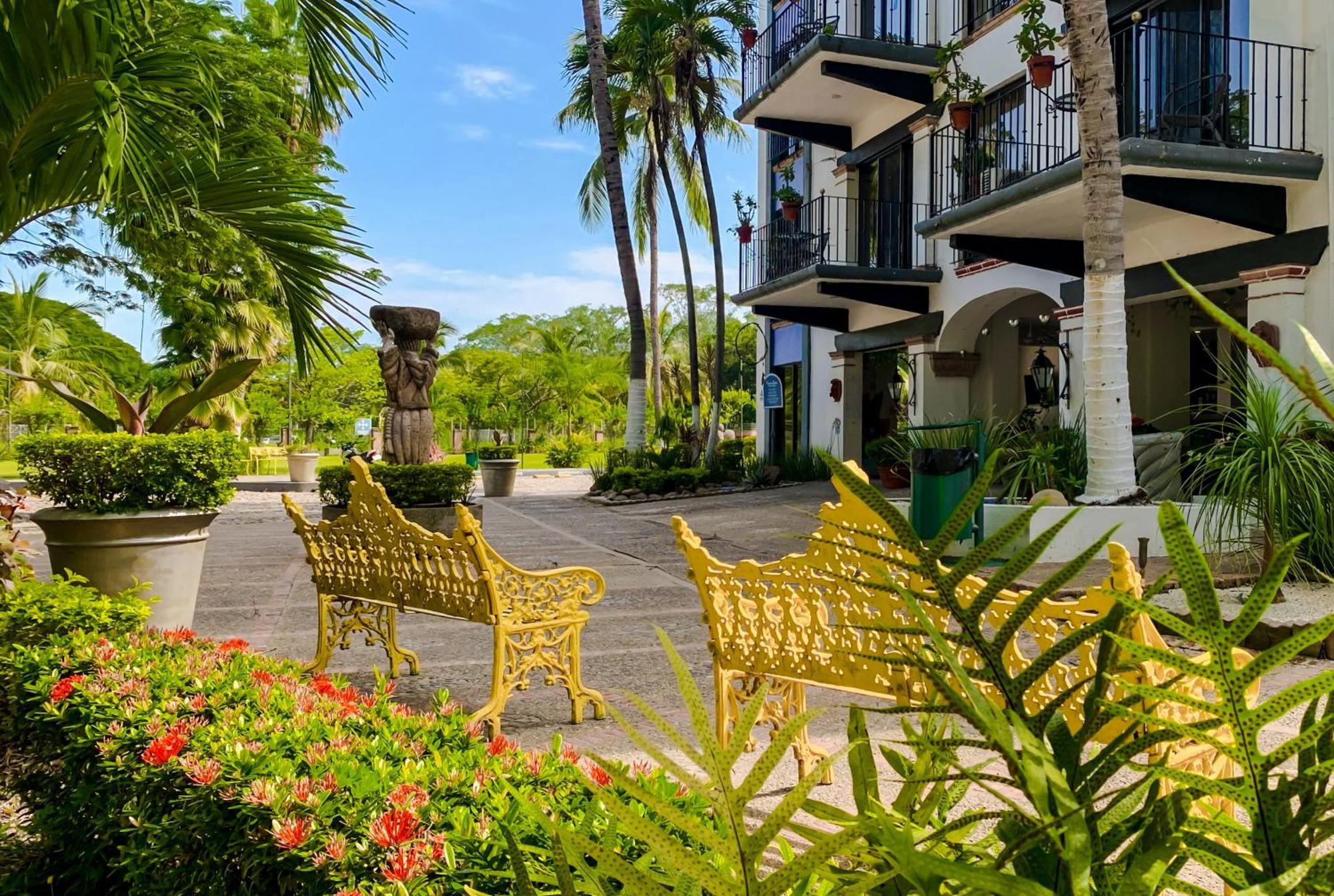 Hotel Puerto De Luna Pet Friendly And Family