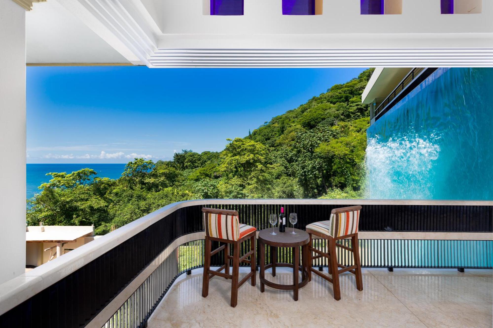 Luxury Ocean Frontage Boutique Hotel *