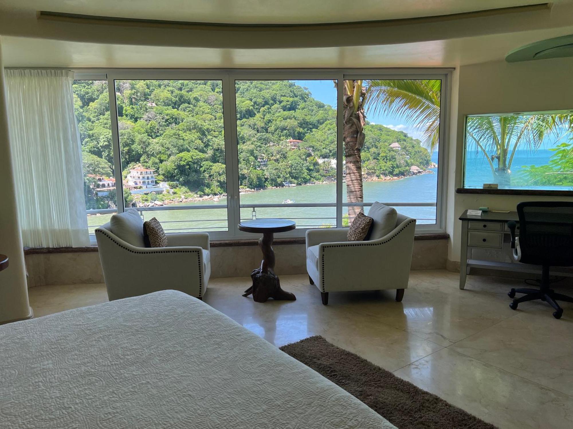 Luxury Ocean Frontage Boutique *