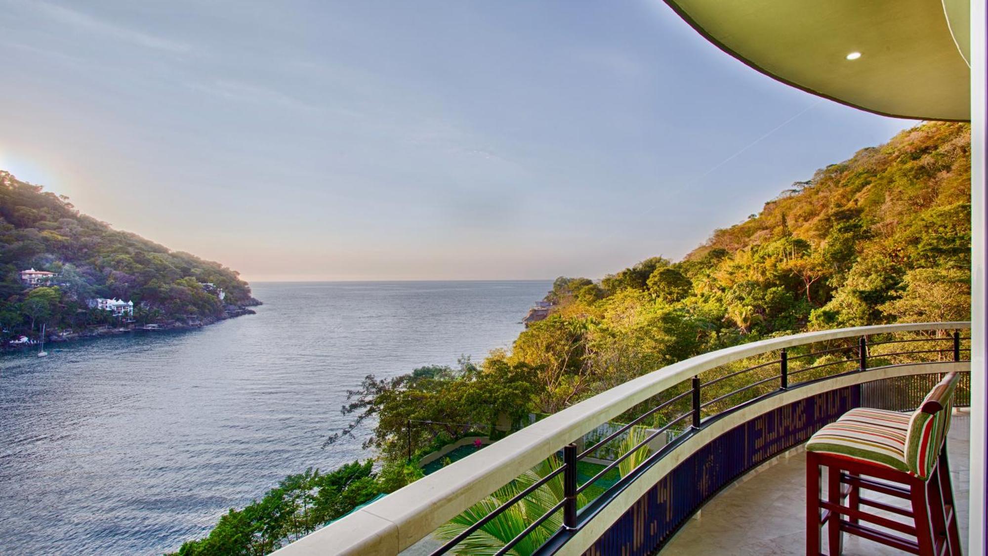 Hotel Luxury Ocean Frontage Boutique *