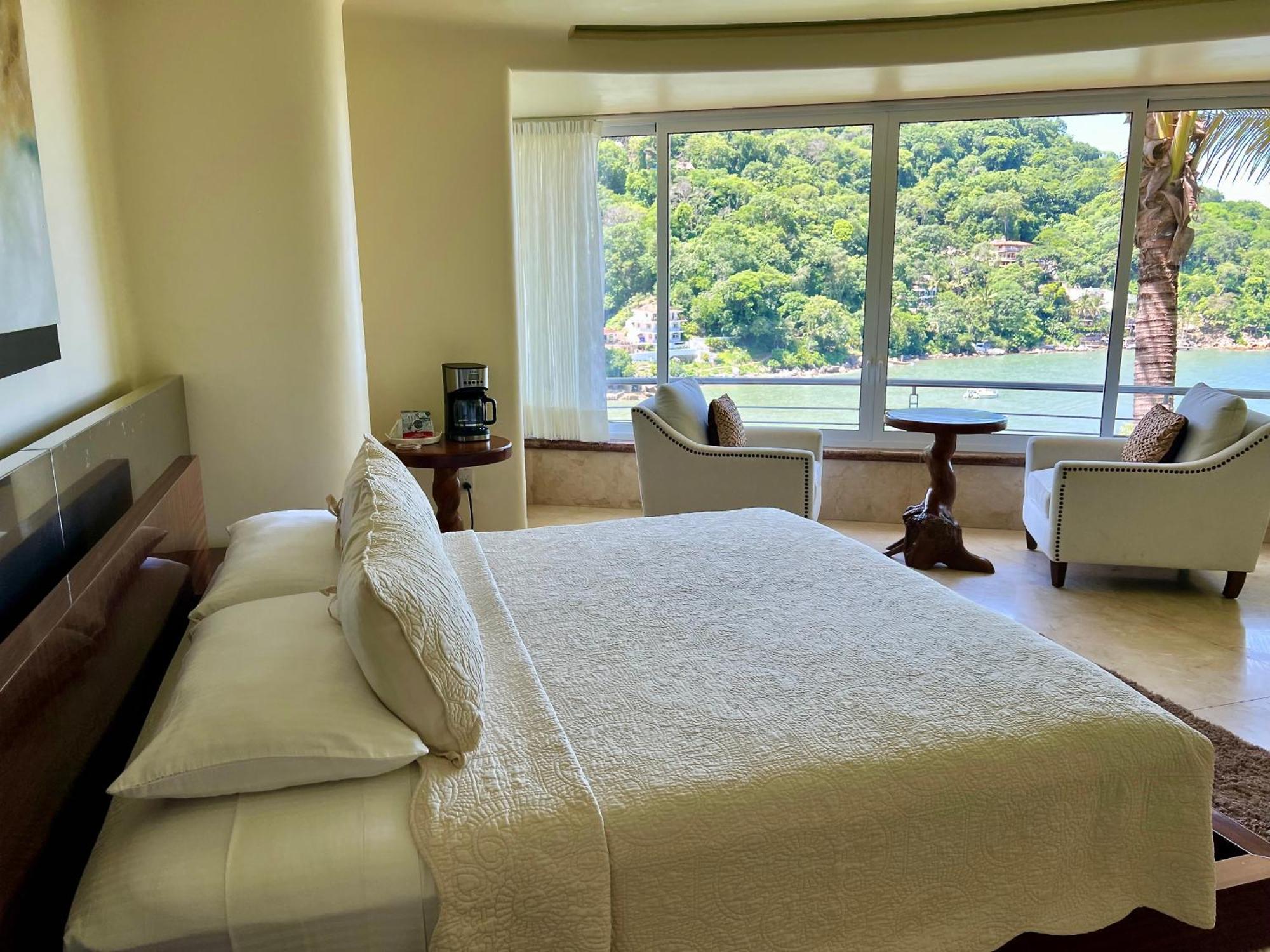 Luxury Ocean Frontage Boutique Puerto Vallarta