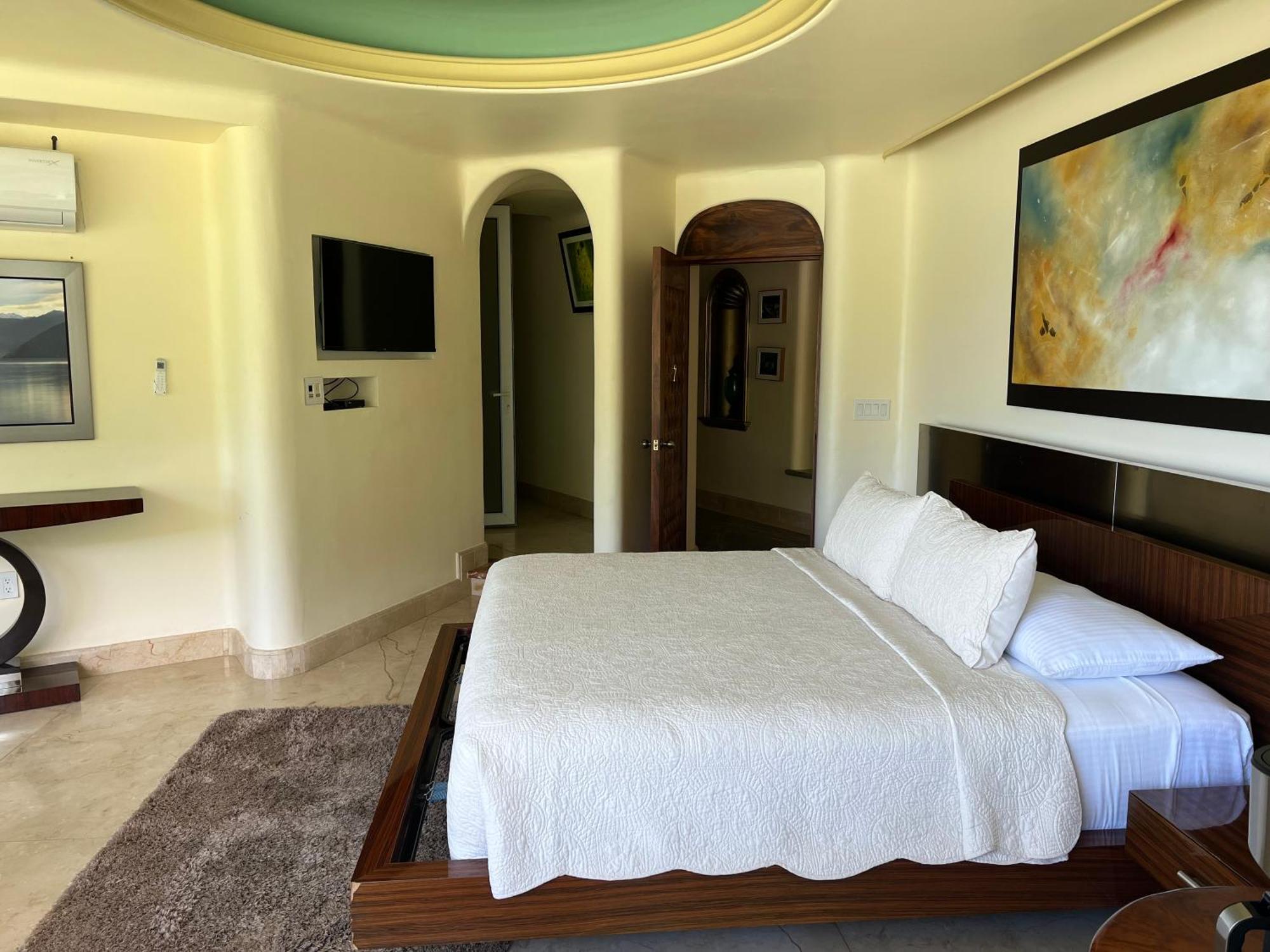 Hotel Luxury Ocean Frontage Boutique