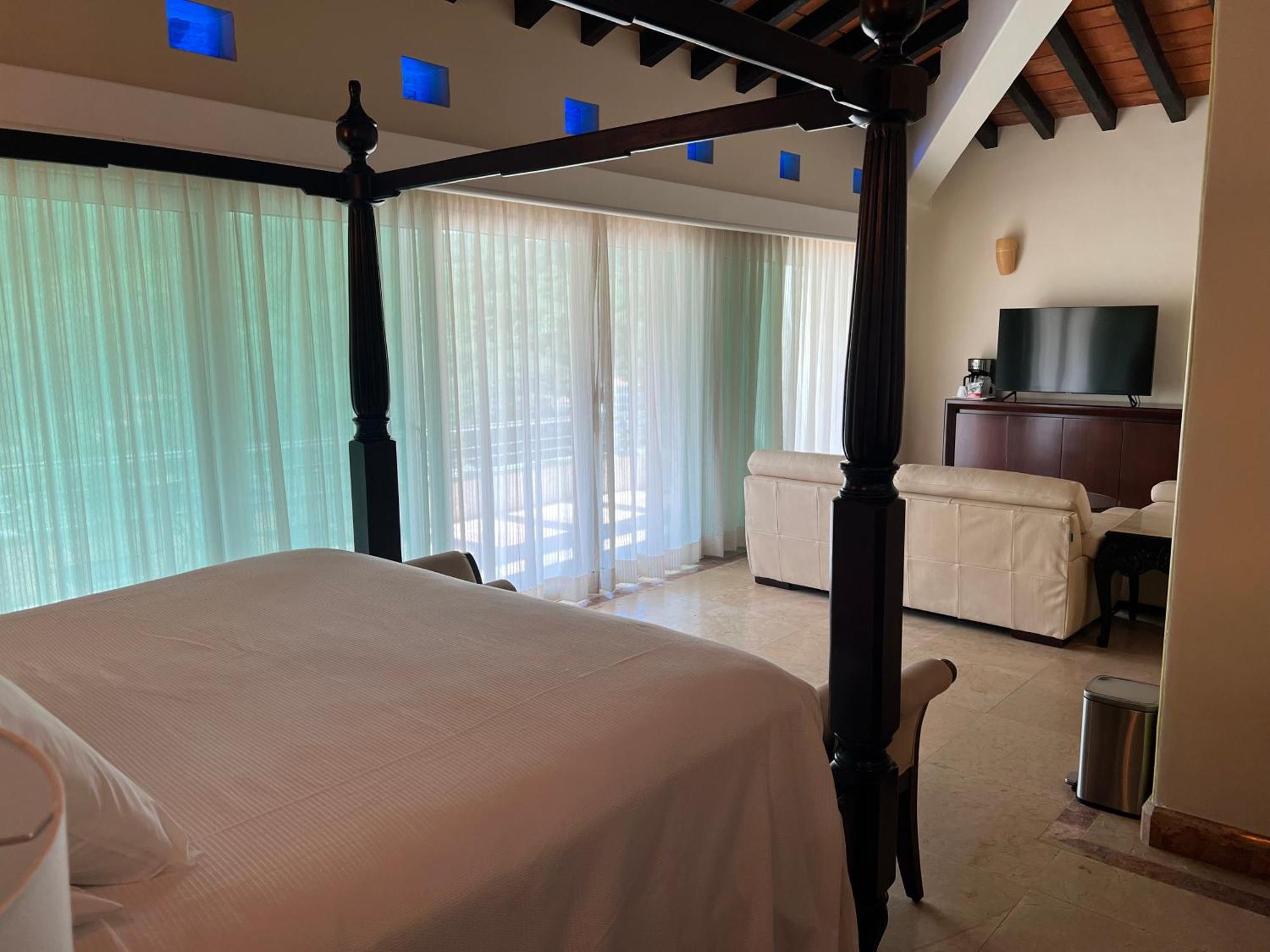 Luxury Ocean Frontage Boutique Hotel