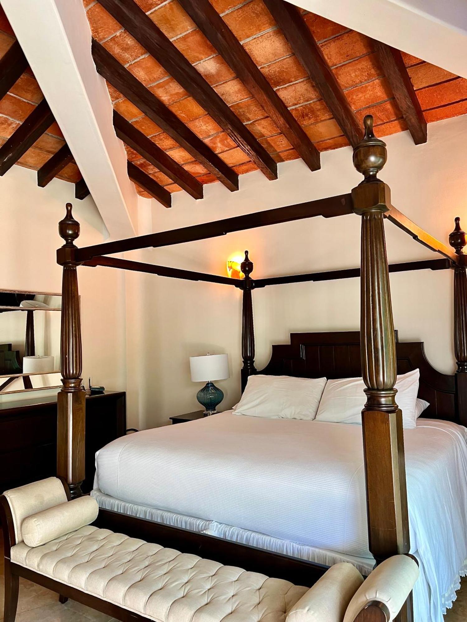 Luxury Ocean Frontage Boutique Hotel *