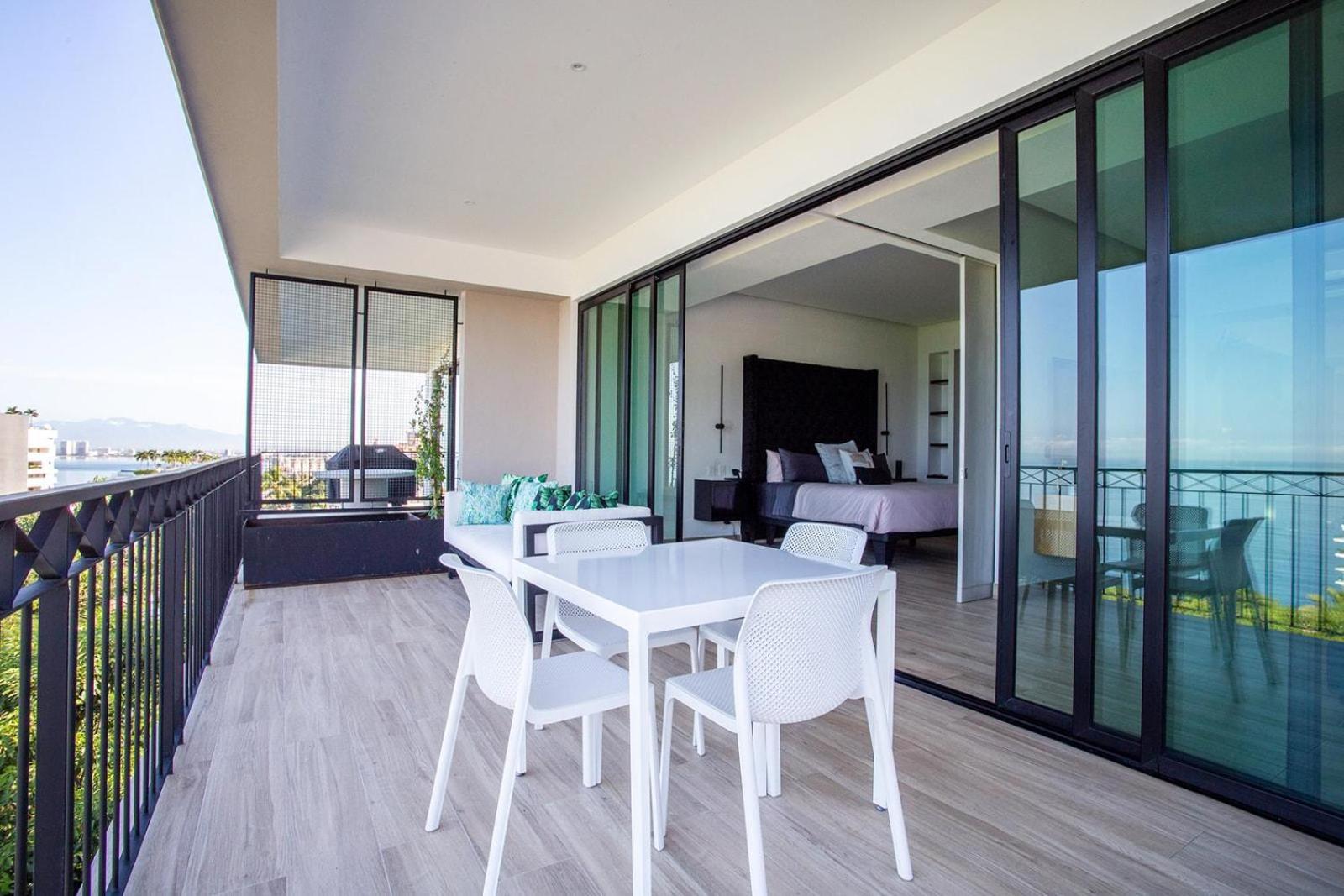 Swanky Conchas Chinas Condo, Ocean & Jungle Views Сasa de vacaciones