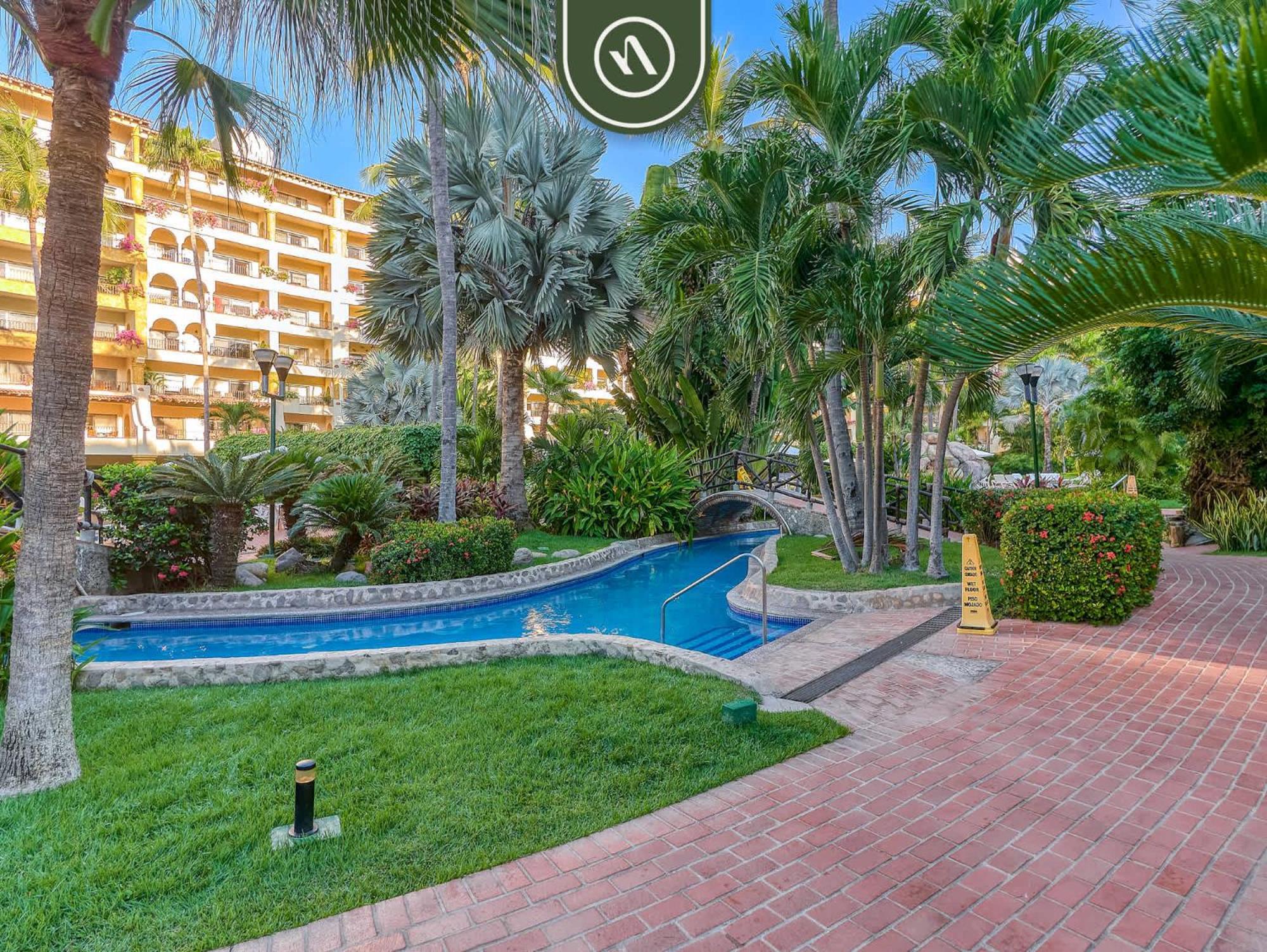 Apartment Beachfront 3 Bedroom With Pools - Beachclub *