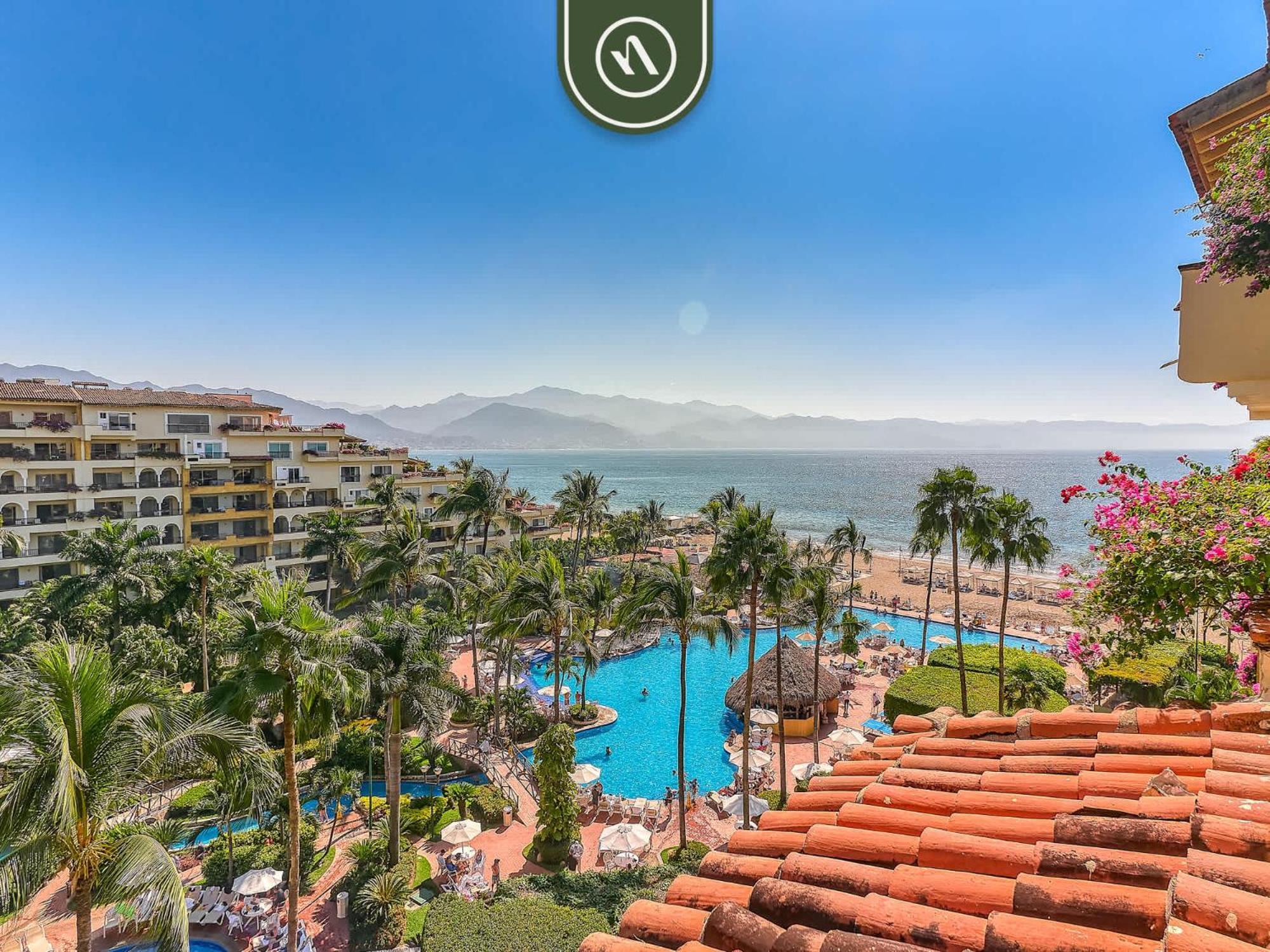 Apartment Beachfront 3 Bedroom With Pools - Beachclub *