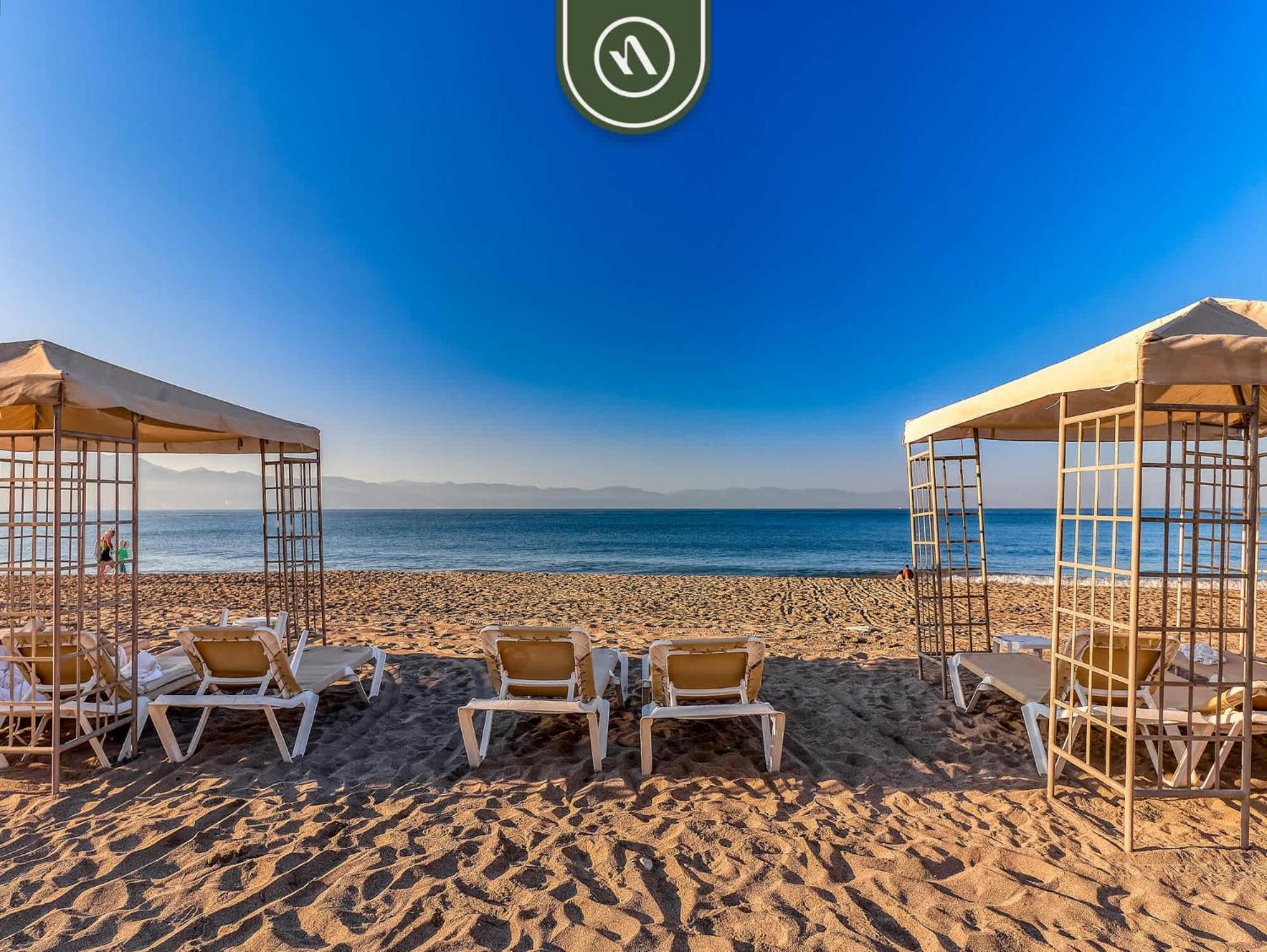 Beachfront 3 Bedroom With Pools - Beachclub *