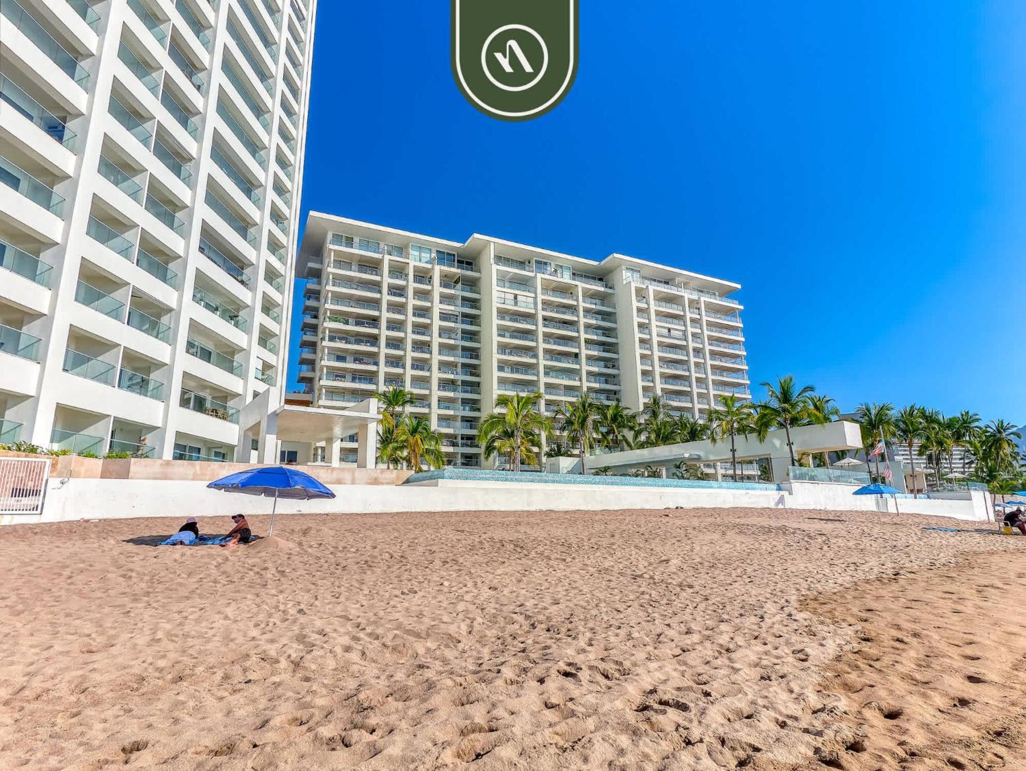 Stunning Oceanfront - Club - Pools Apartamento *