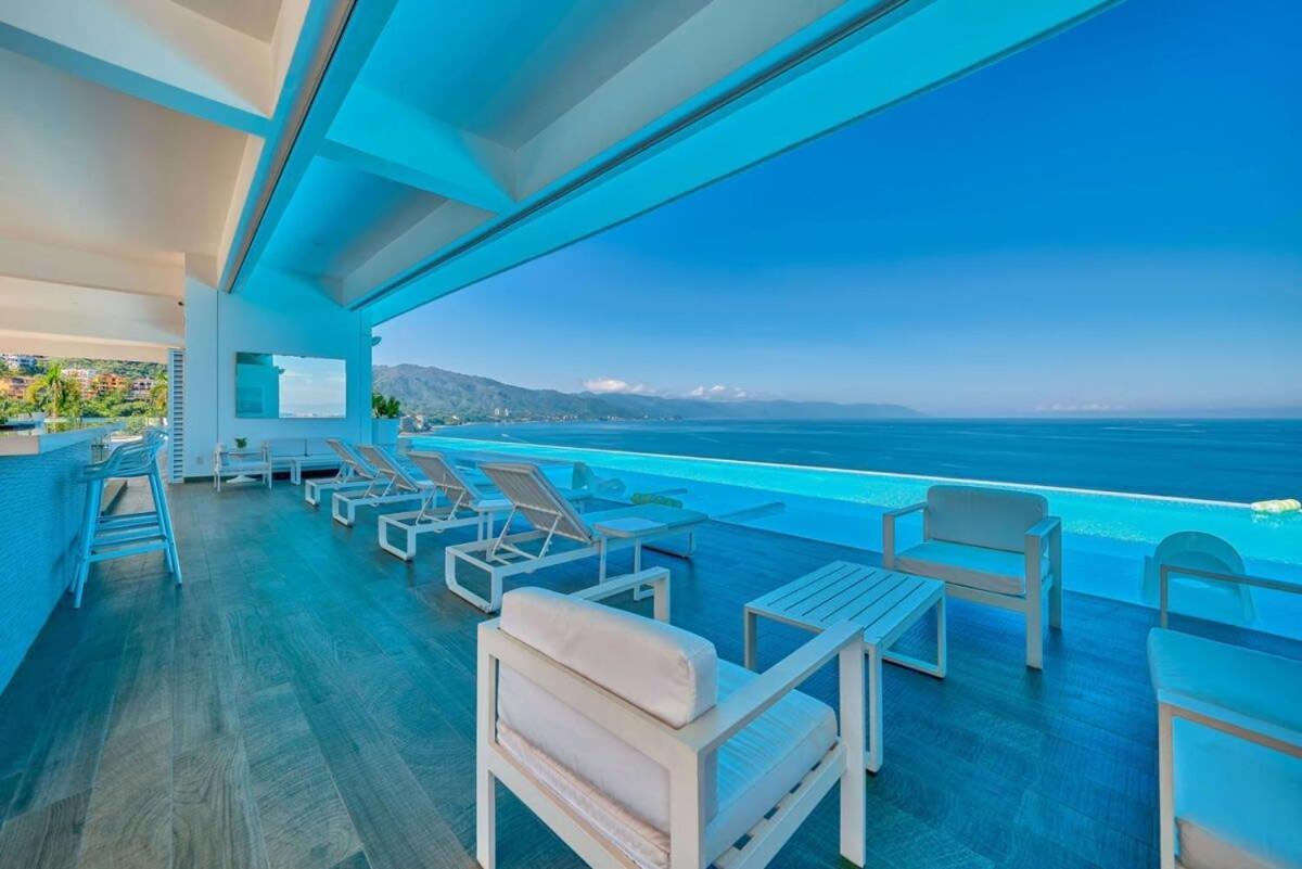 Luxury 1br With View - Jacuzzi - King Bed Puerto Vallarta